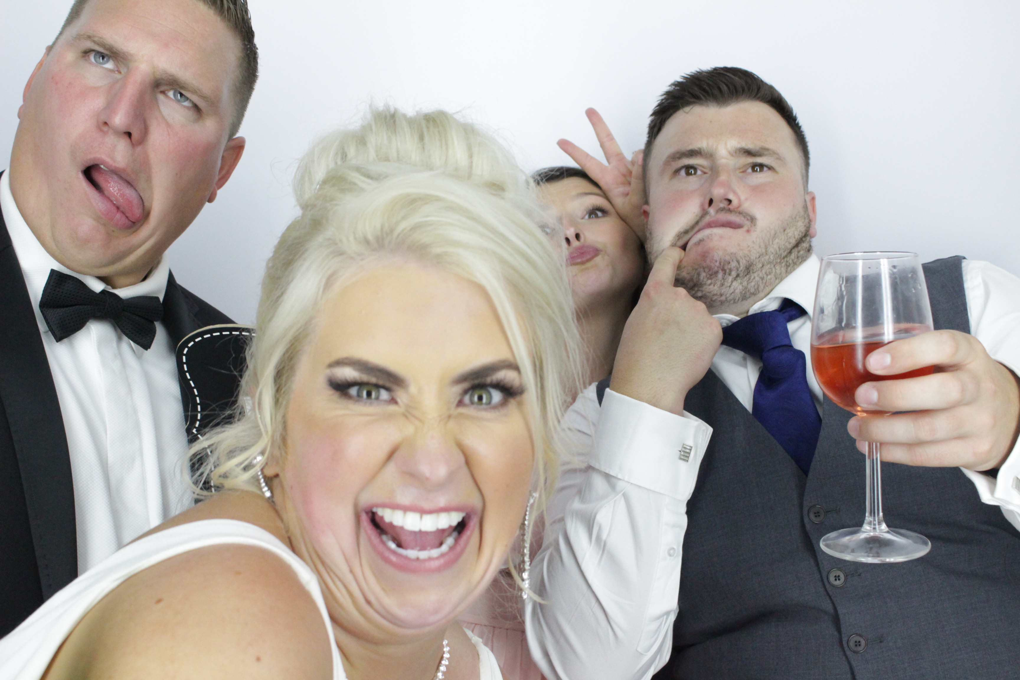 Anna & Kinger's Wedding | View more photos from the event at gallery.myphotoboothexperience.co.uk/u/MyPhotoBoothExperienceLtd/Anna-Kingers-Wedding