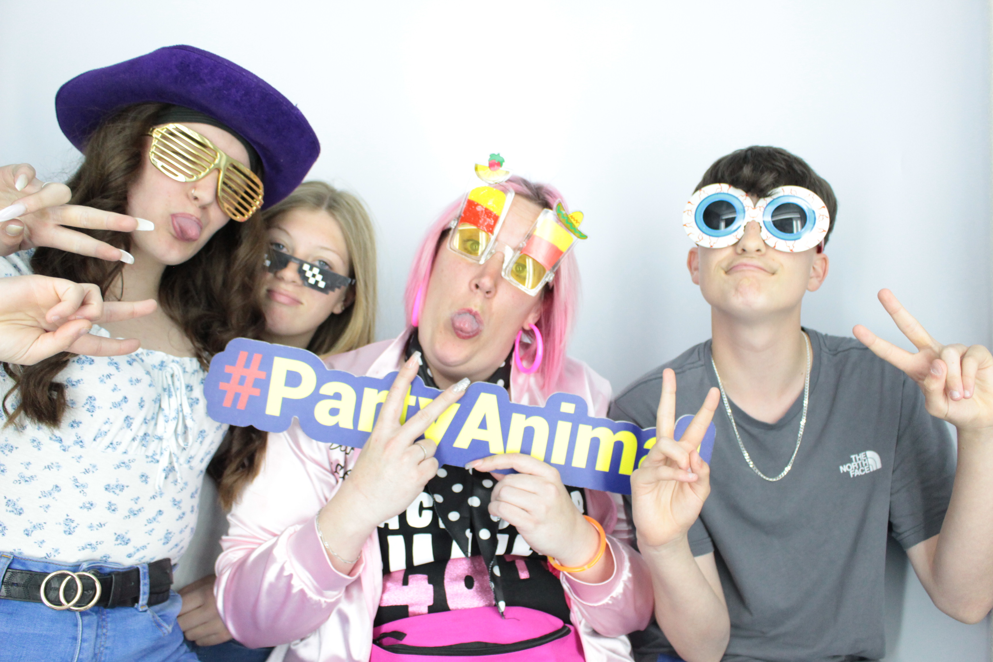 Billie's 40th Birthday  | View more photos from the event at gallery.myphotoboothexperience.co.uk/u/MyPhotoBoothExperienceLtd/Billies-40th-Birthday