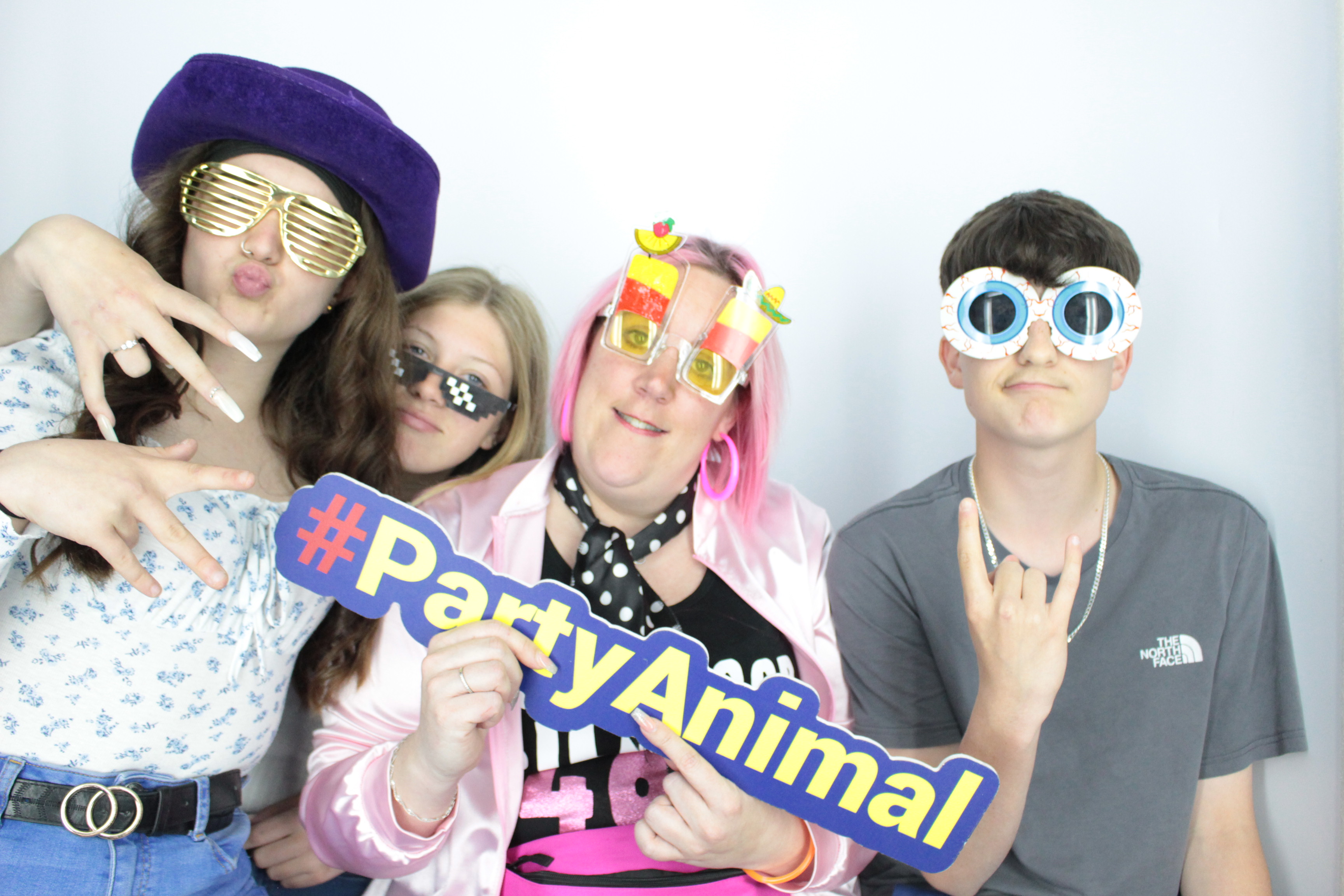 Billie's 40th Birthday  | View more photos from the event at gallery.myphotoboothexperience.co.uk/u/MyPhotoBoothExperienceLtd/Billies-40th-Birthday