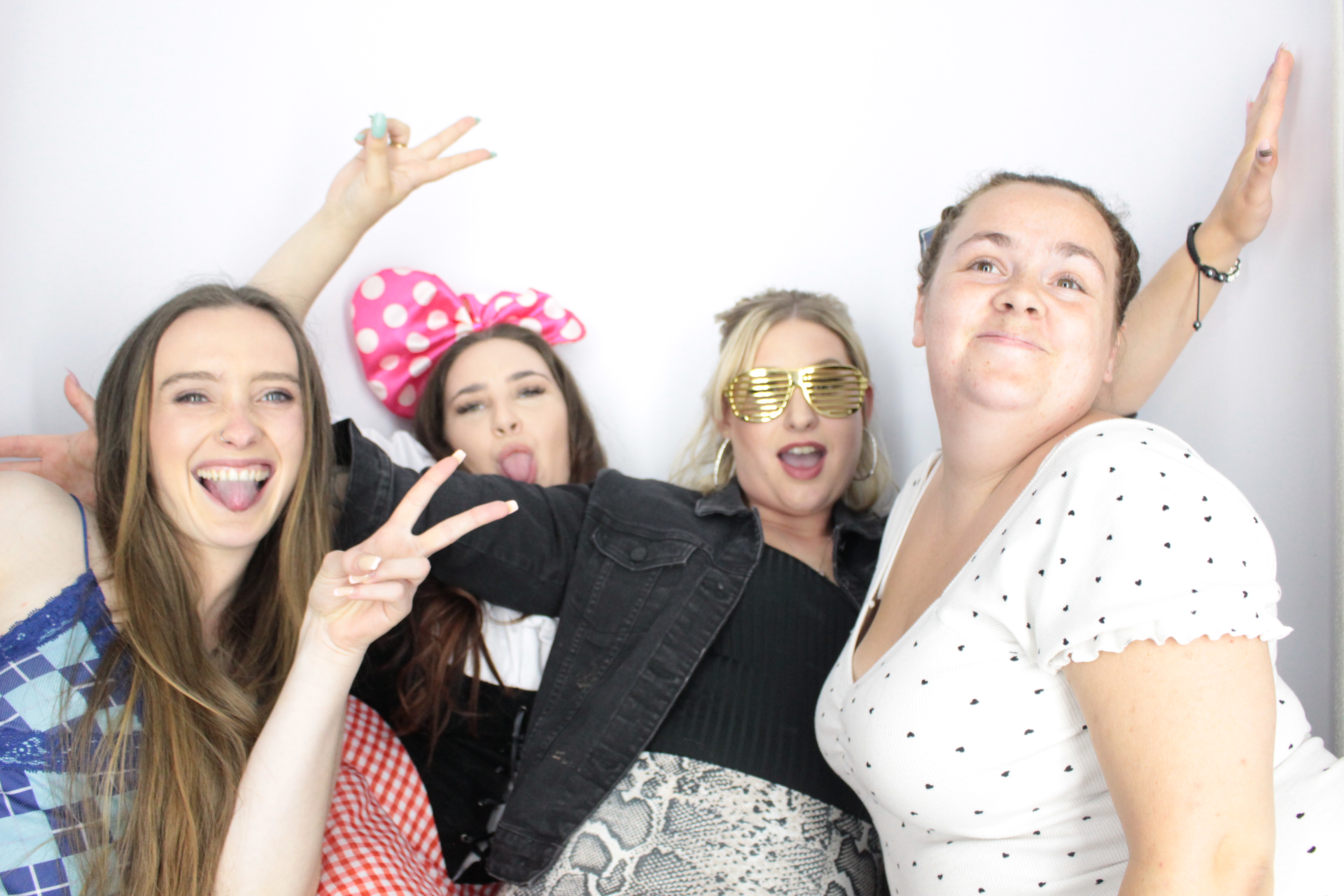 Billie's 40th Birthday  | View more photos from the event at gallery.myphotoboothexperience.co.uk/u/MyPhotoBoothExperienceLtd/Billies-40th-Birthday