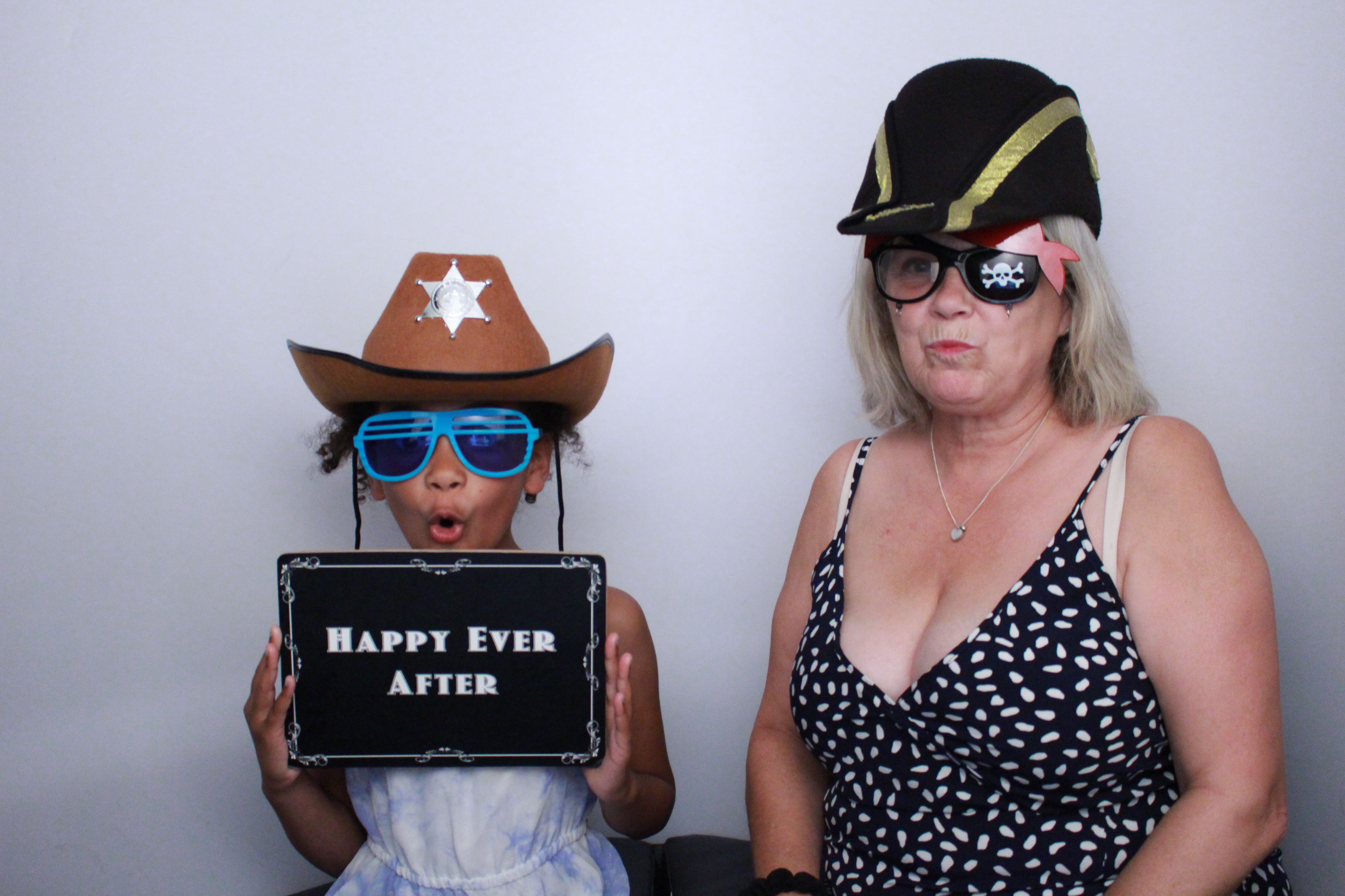 Caz & Dave's Wedding Reception  | View more photos from the event at gallery.myphotoboothexperience.co.uk/u/MyPhotoBoothExperienceLtd/Caz-Daves-Wedding-Reception