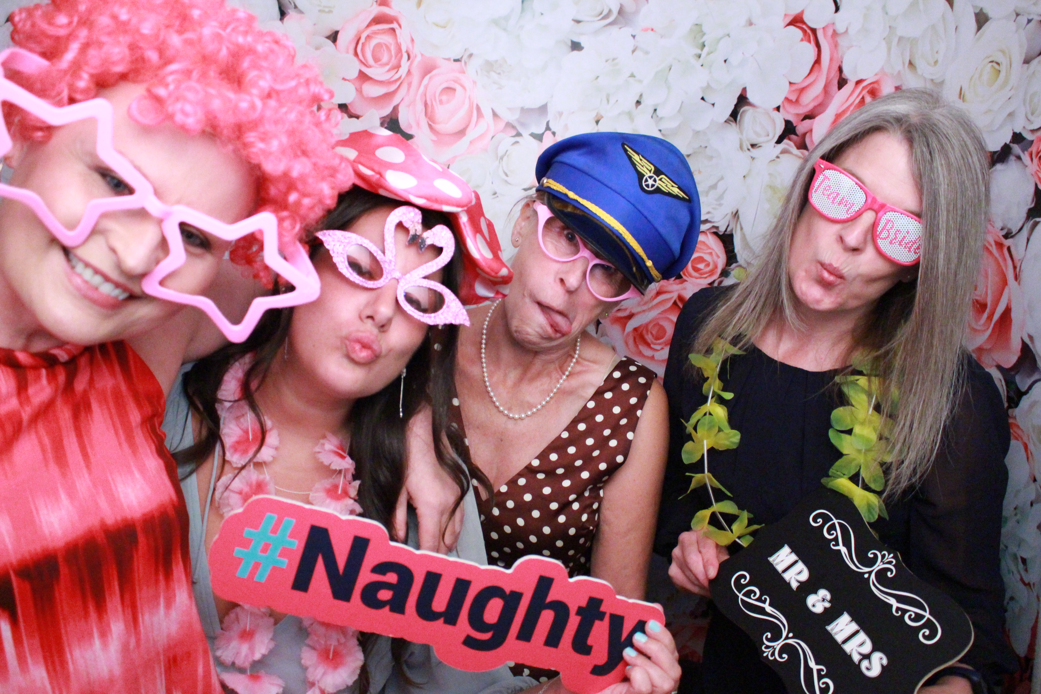 Caz & Geoff's Wedding  | View more photos from the event at gallery.myphotoboothexperience.co.uk/u/MyPhotoBoothExperienceLtd/Caz-Geoffs-Wedding