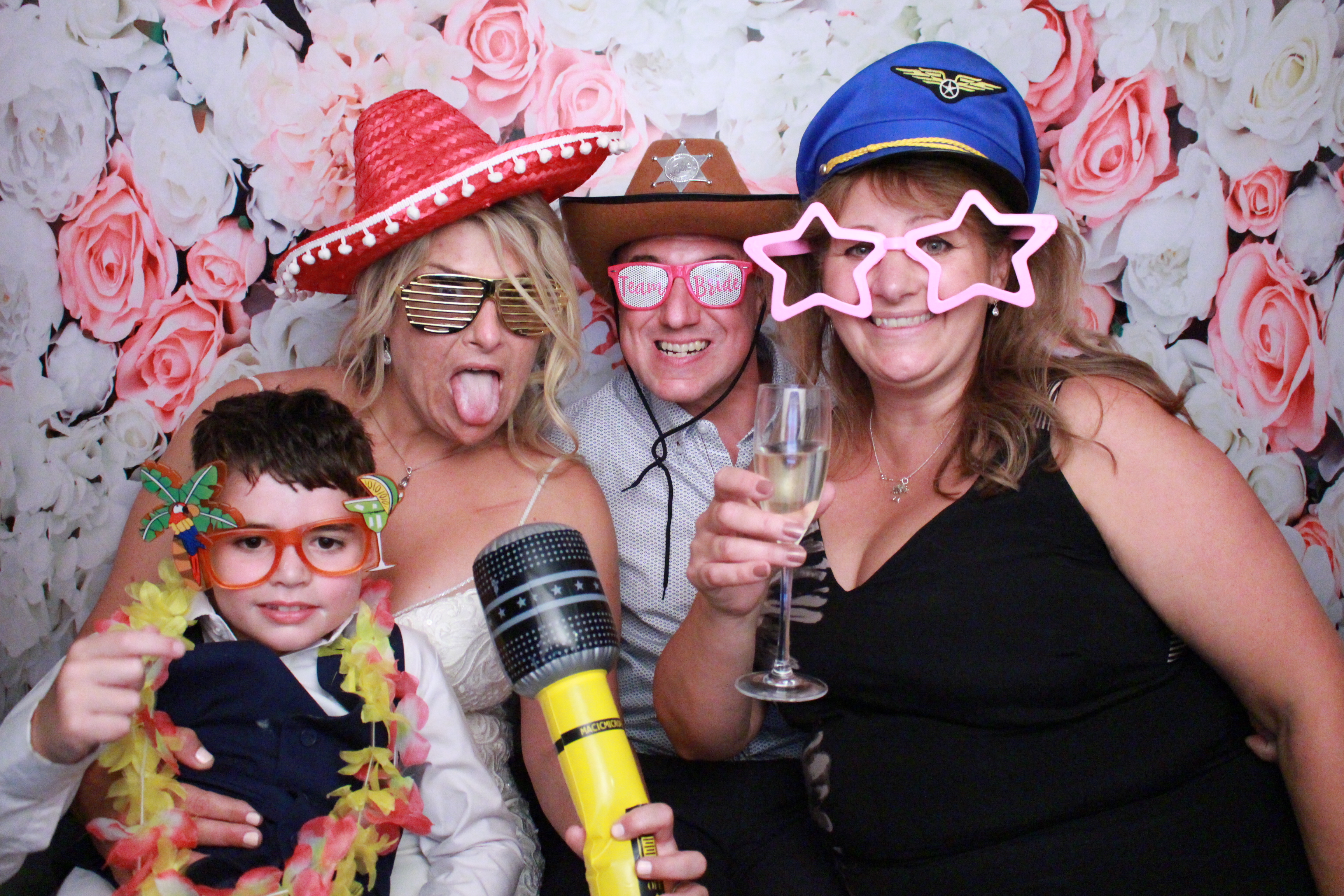 Caz & Geoff's Wedding  | View more photos from the event at gallery.myphotoboothexperience.co.uk/u/MyPhotoBoothExperienceLtd/Caz-Geoffs-Wedding