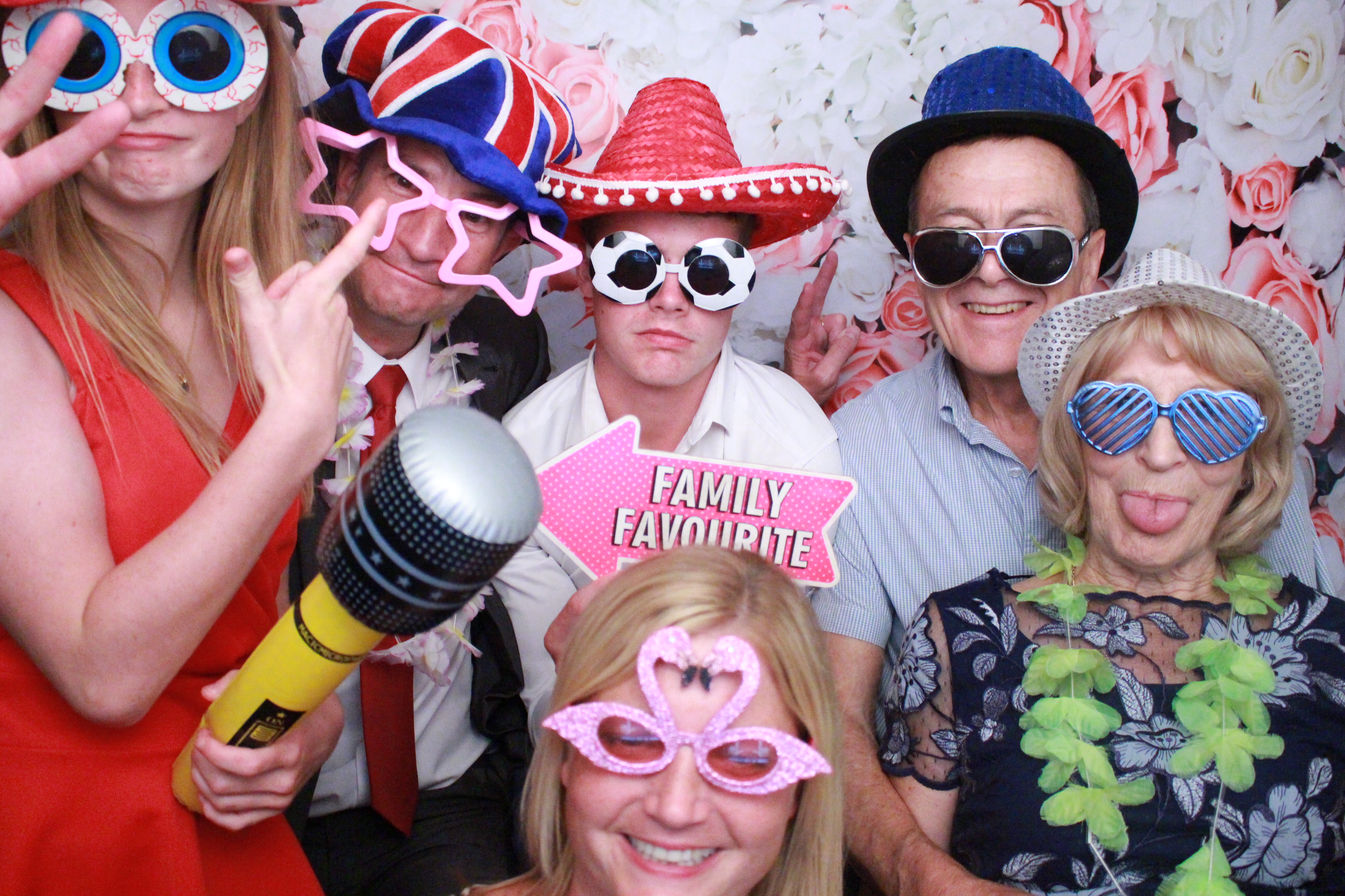 Caz & Geoff's Wedding  | View more photos from the event at gallery.myphotoboothexperience.co.uk/u/MyPhotoBoothExperienceLtd/Caz-Geoffs-Wedding