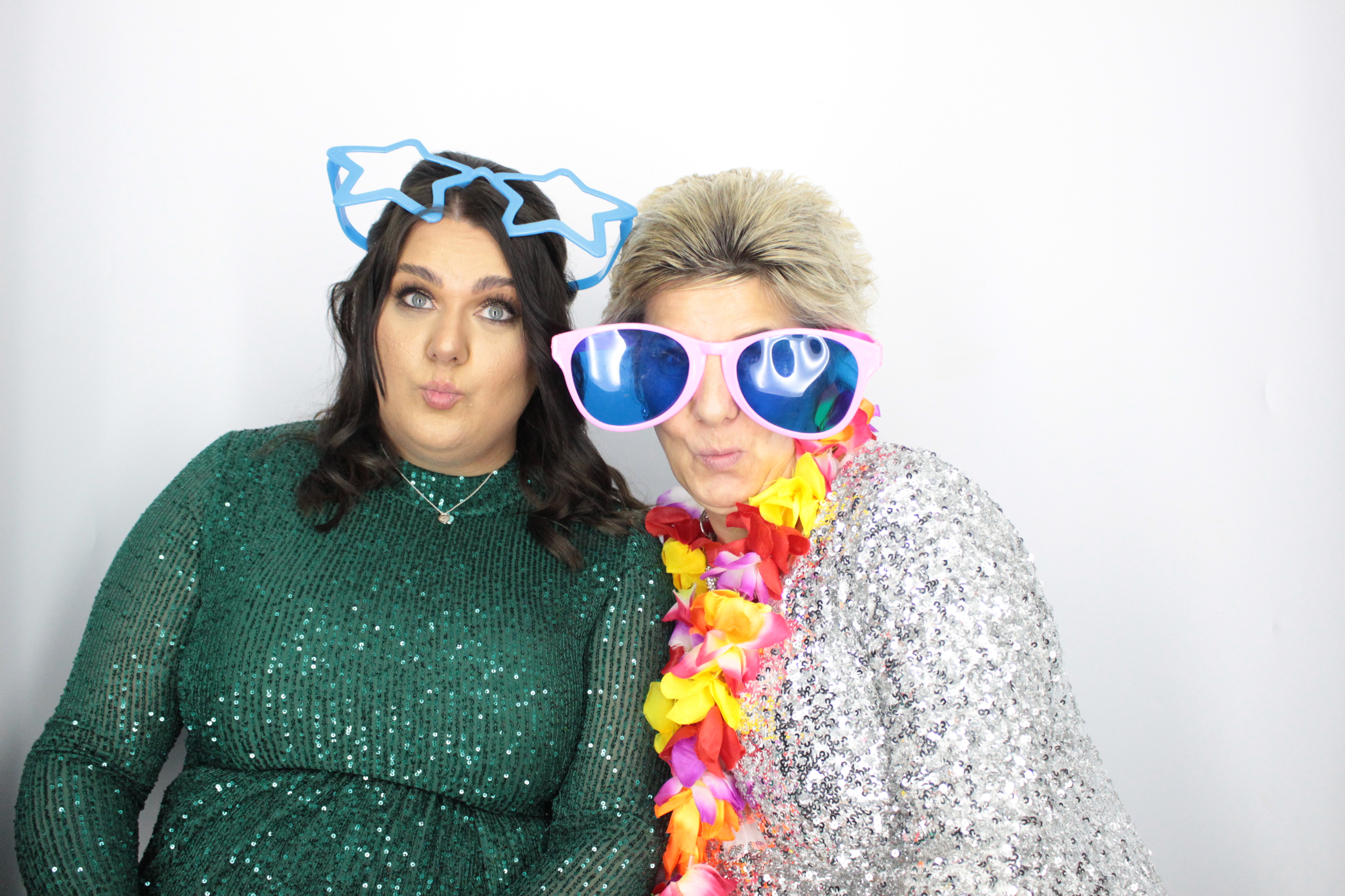 Charlotte's 30th Birthday | View more photos from the event at gallery.myphotoboothexperience.co.uk/u/MyPhotoBoothExperienceLtd/Charlottes-30th-Birthday