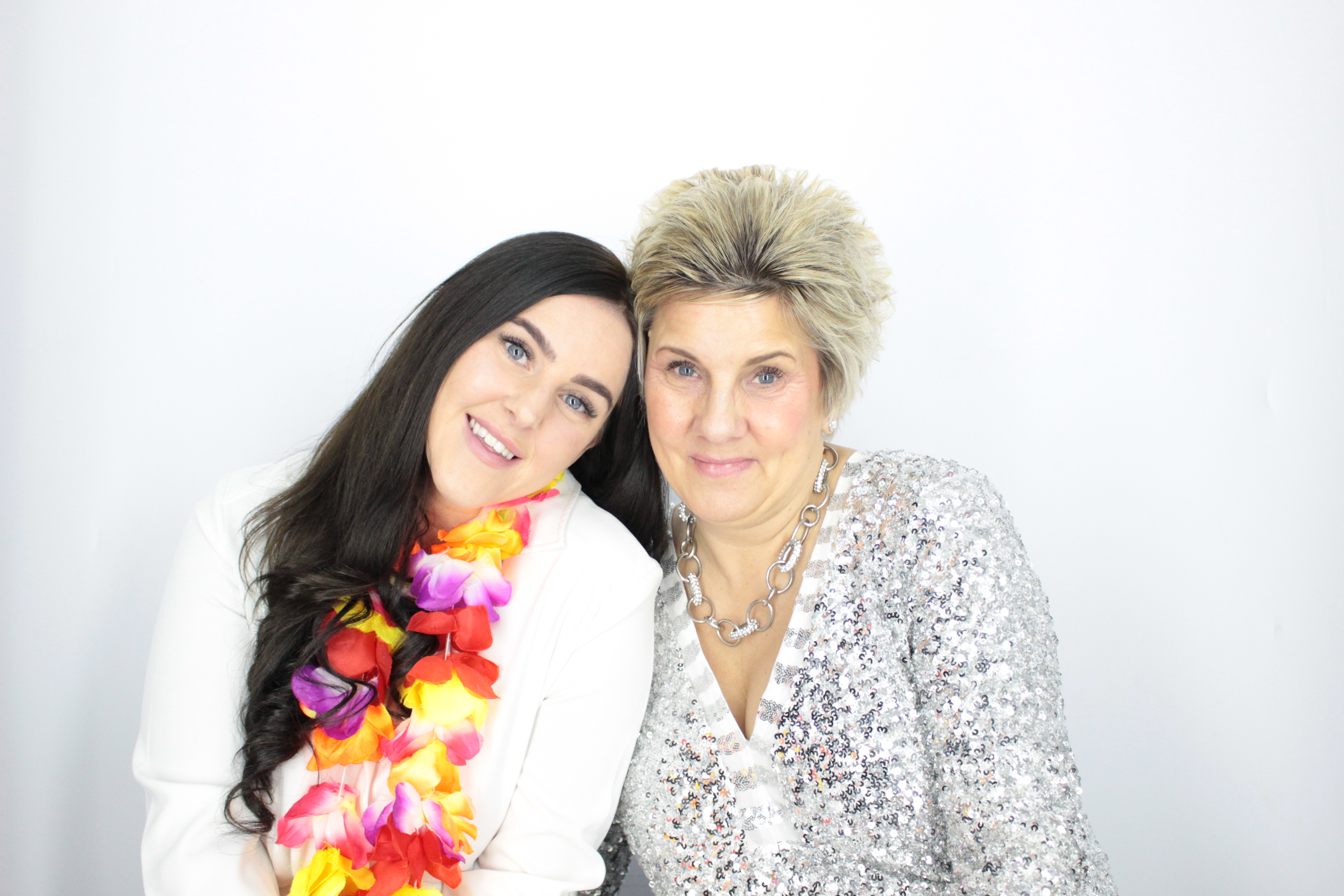 Charlotte's 30th Birthday | View more photos from the event at gallery.myphotoboothexperience.co.uk/u/MyPhotoBoothExperienceLtd/Charlottes-30th-Birthday