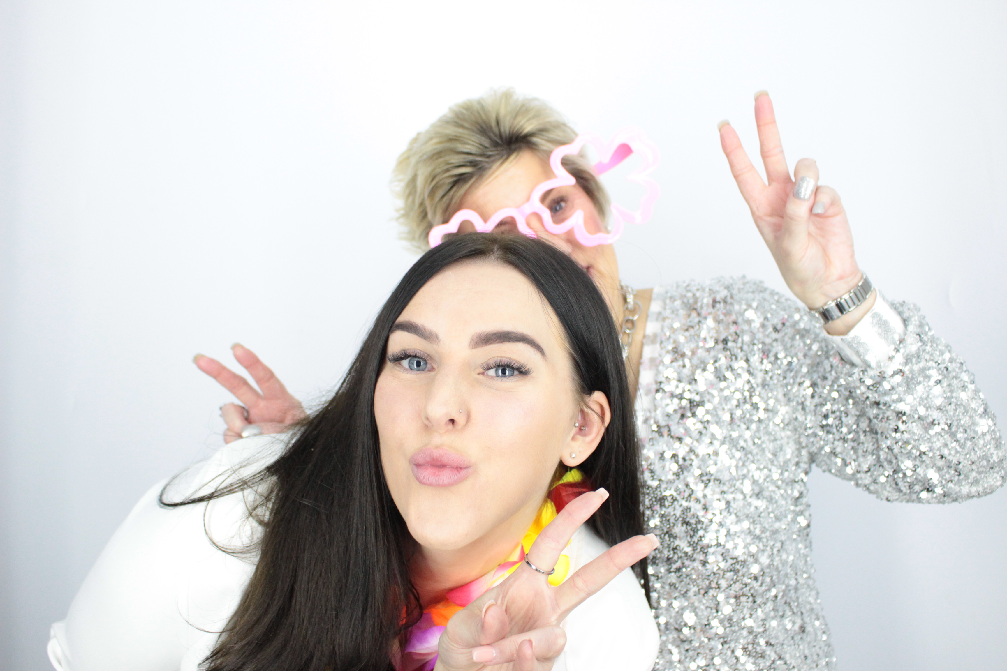 Charlotte's 30th Birthday | View more photos from the event at gallery.myphotoboothexperience.co.uk/u/MyPhotoBoothExperienceLtd/Charlottes-30th-Birthday