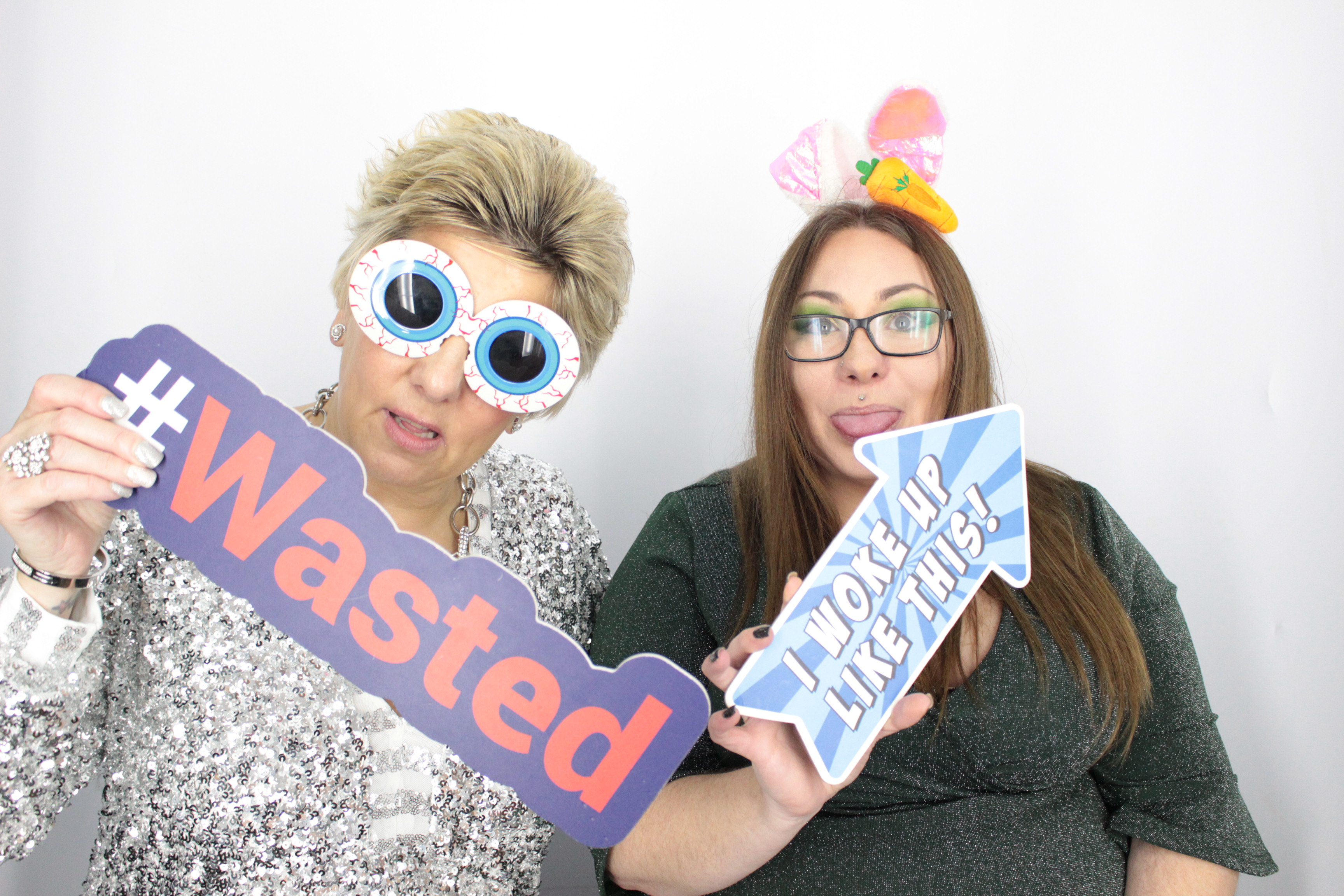 Charlotte's 30th Birthday | View more photos from the event at gallery.myphotoboothexperience.co.uk/u/MyPhotoBoothExperienceLtd/Charlottes-30th-Birthday