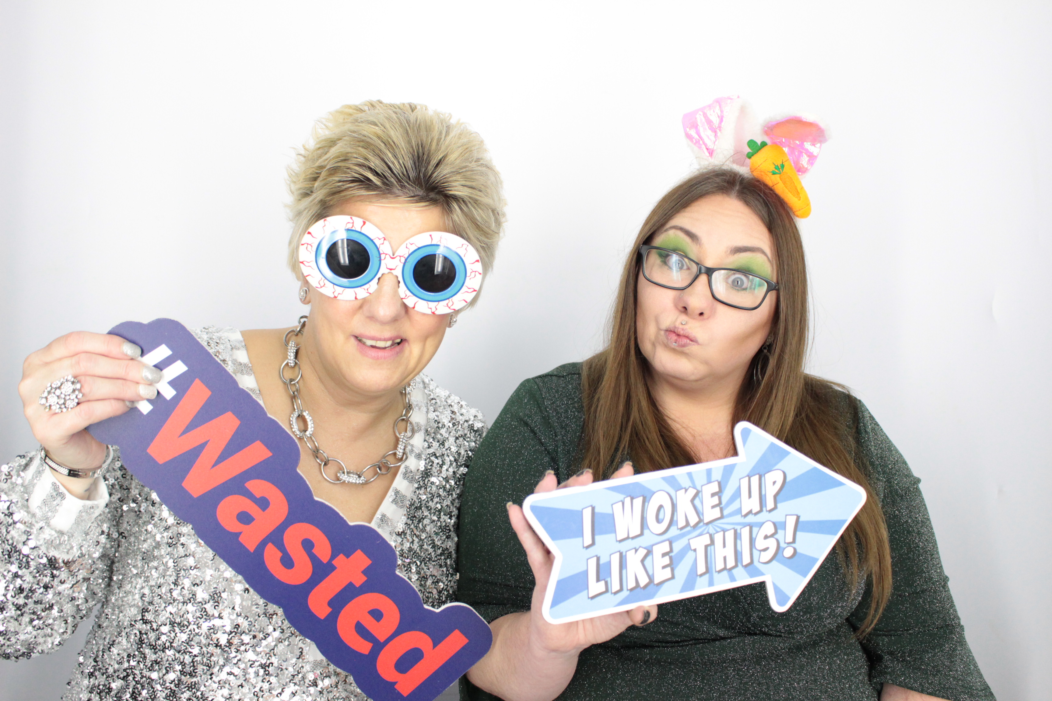 Charlotte's 30th Birthday | View more photos from the event at gallery.myphotoboothexperience.co.uk/u/MyPhotoBoothExperienceLtd/Charlottes-30th-Birthday