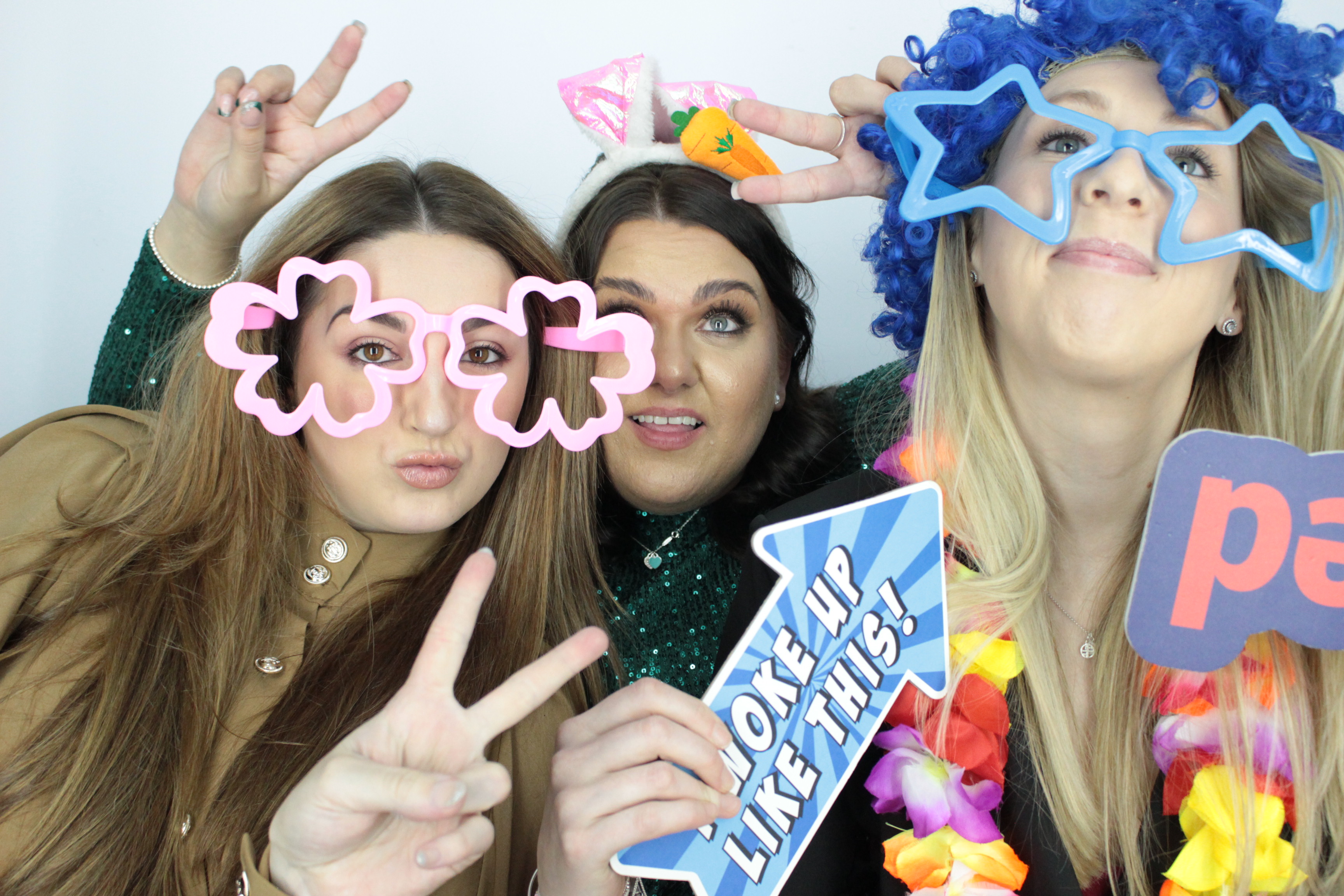 Charlotte's 30th Birthday | View more photos from the event at gallery.myphotoboothexperience.co.uk/u/MyPhotoBoothExperienceLtd/Charlottes-30th-Birthday