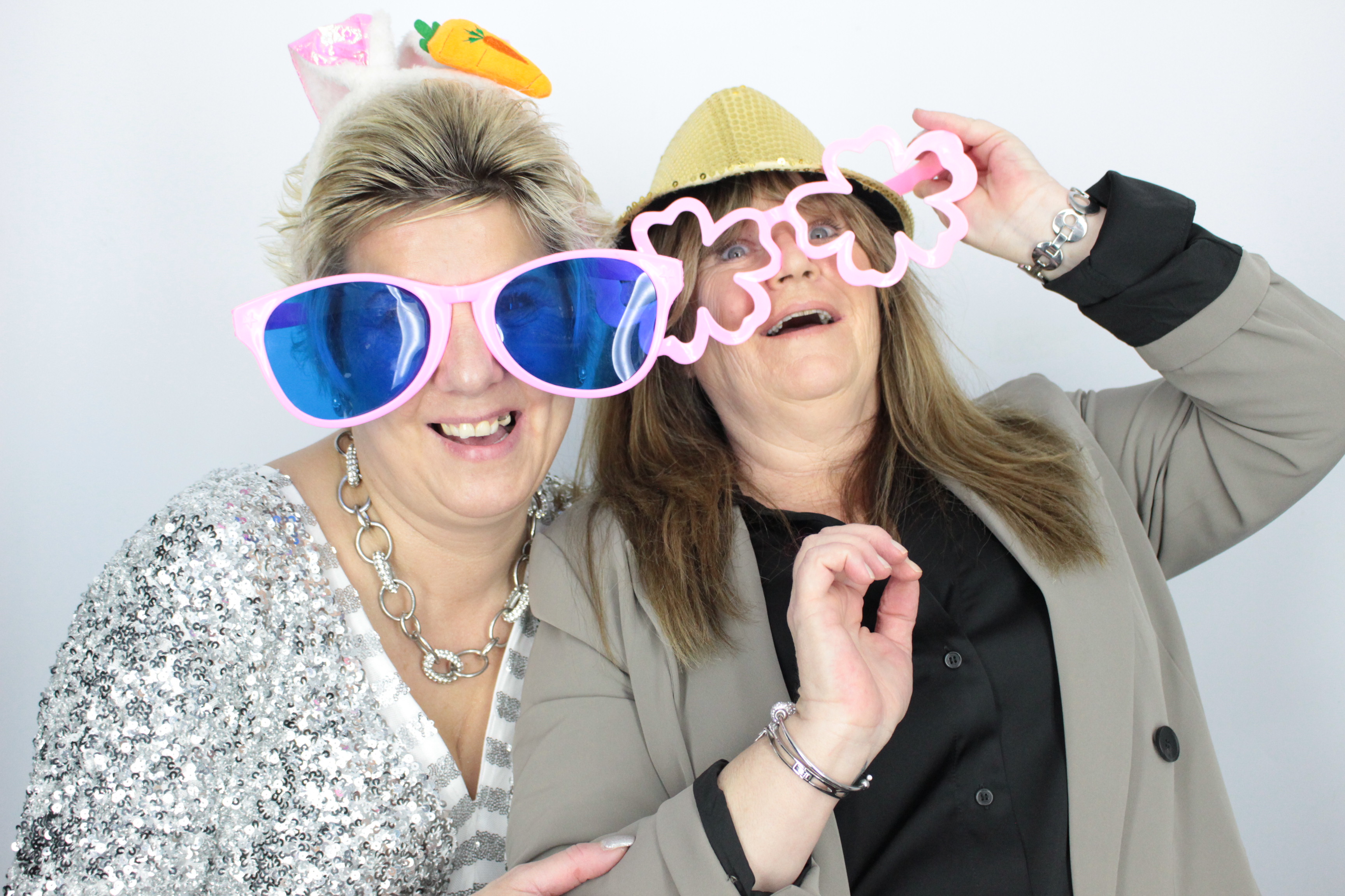 Charlotte's 30th Birthday | View more photos from the event at gallery.myphotoboothexperience.co.uk/u/MyPhotoBoothExperienceLtd/Charlottes-30th-Birthday