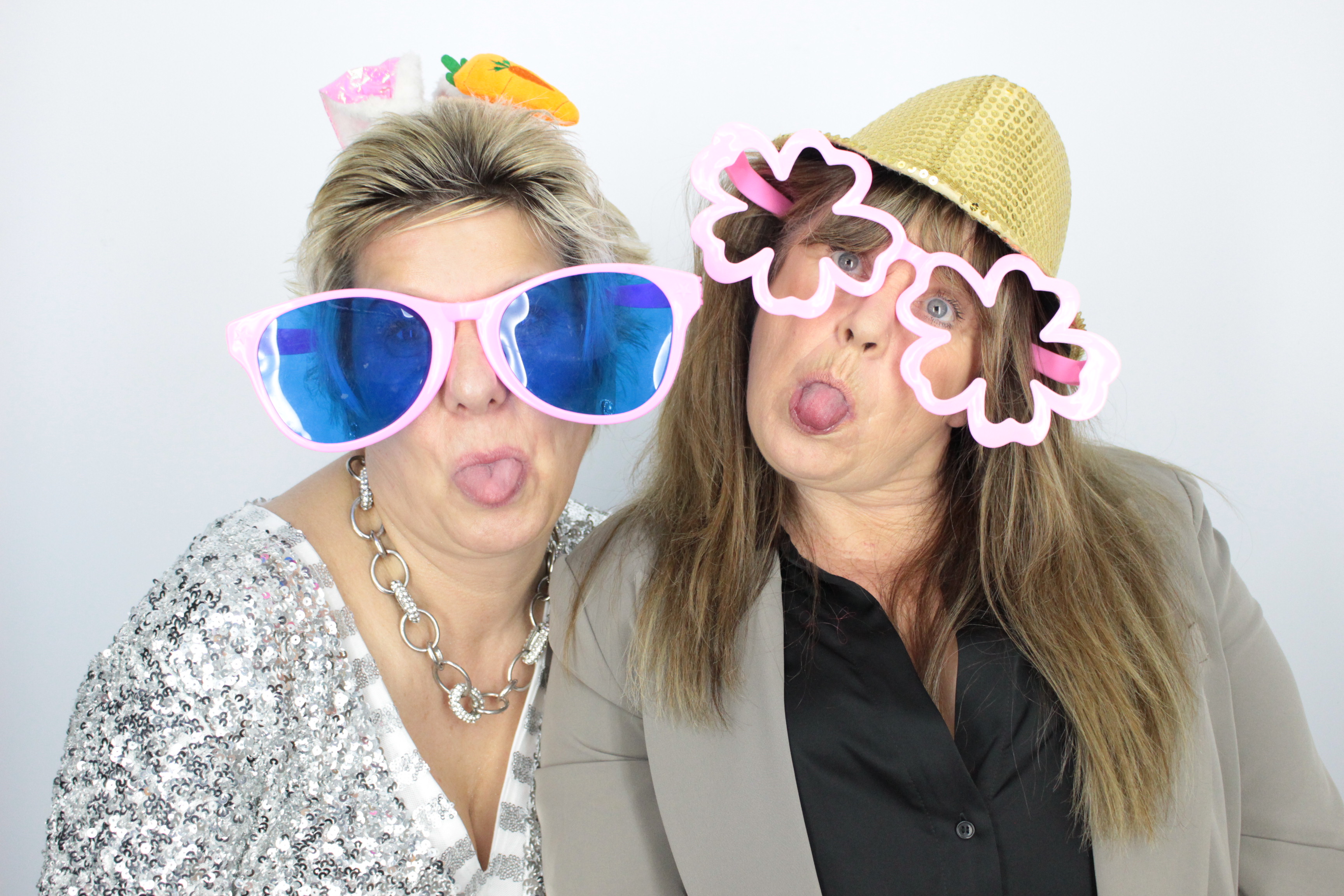 Charlotte's 30th Birthday | View more photos from the event at gallery.myphotoboothexperience.co.uk/u/MyPhotoBoothExperienceLtd/Charlottes-30th-Birthday