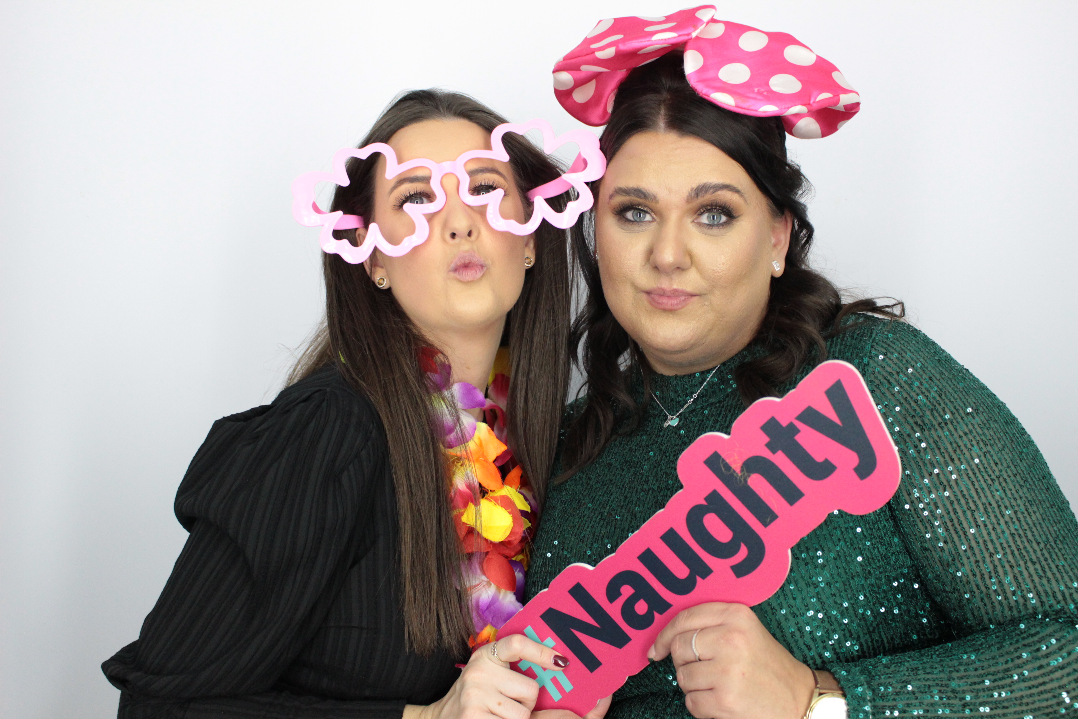 Charlotte's 30th Birthday | View more photos from the event at gallery.myphotoboothexperience.co.uk/u/MyPhotoBoothExperienceLtd/Charlottes-30th-Birthday