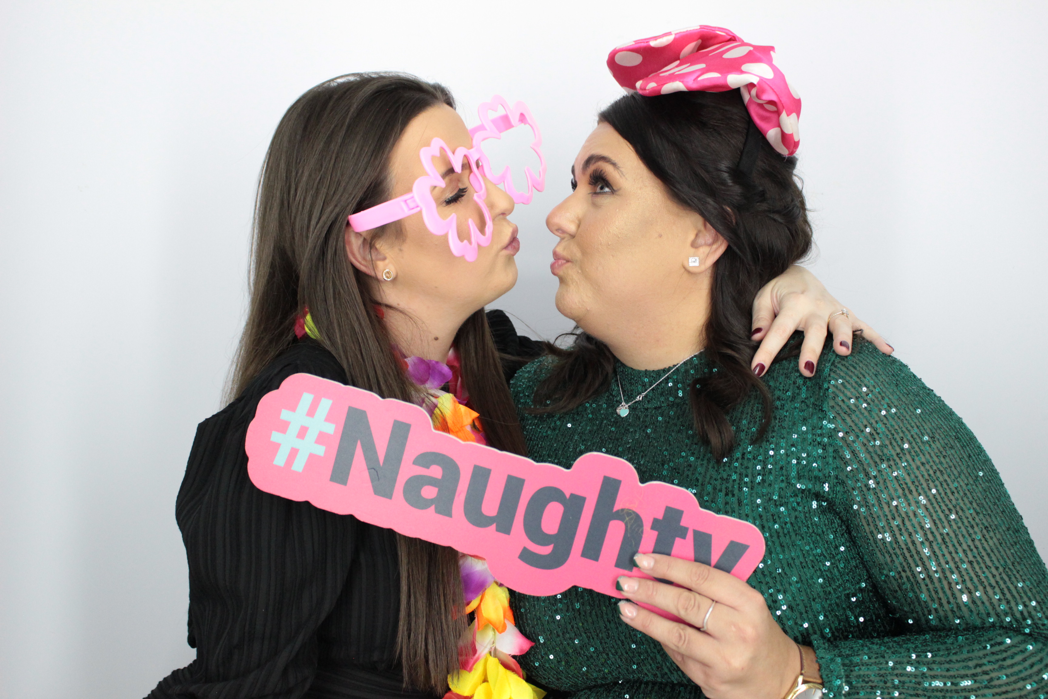 Charlotte's 30th Birthday | View more photos from the event at gallery.myphotoboothexperience.co.uk/u/MyPhotoBoothExperienceLtd/Charlottes-30th-Birthday