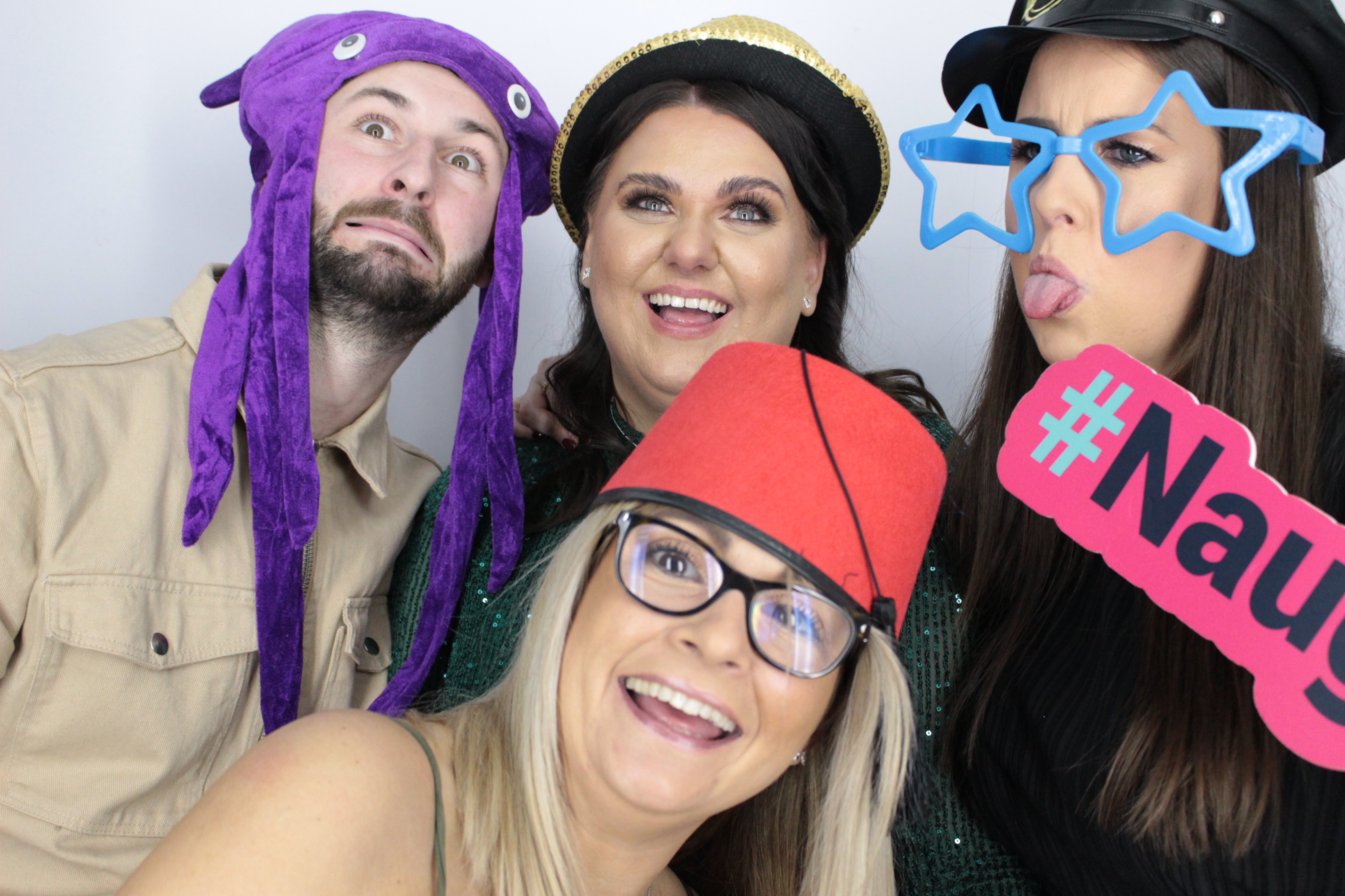 Charlotte's 30th Birthday | View more photos from the event at gallery.myphotoboothexperience.co.uk/u/MyPhotoBoothExperienceLtd/Charlottes-30th-Birthday