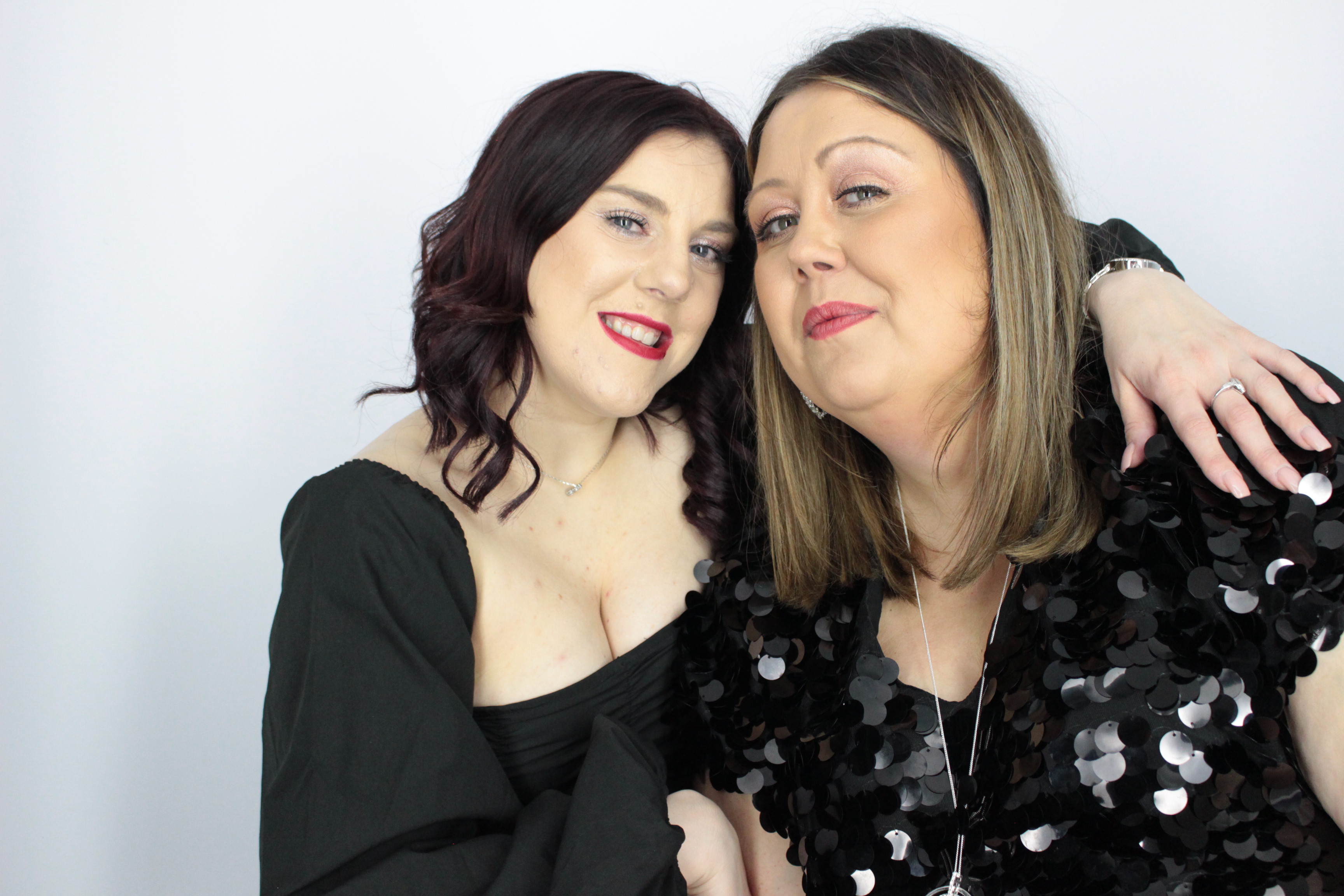Charlotte's 30th Birthday | View more photos from the event at gallery.myphotoboothexperience.co.uk/u/MyPhotoBoothExperienceLtd/Charlottes-30th-Birthday