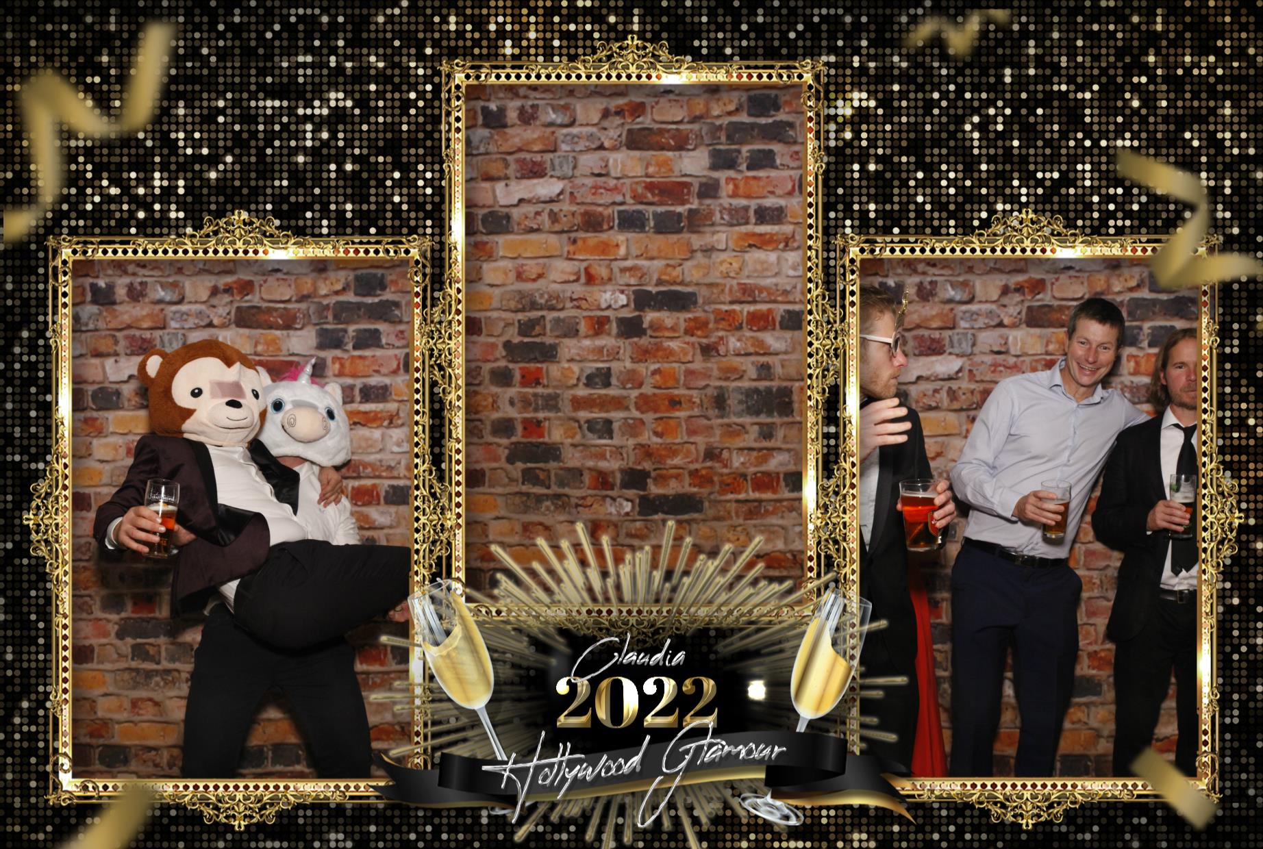 Claudia's Birthday Celebration | View more photos from the event at gallery.myphotoboothexperience.co.uk/u/MyPhotoBoothExperienceLtd/Claudias-Birthday-Celebration