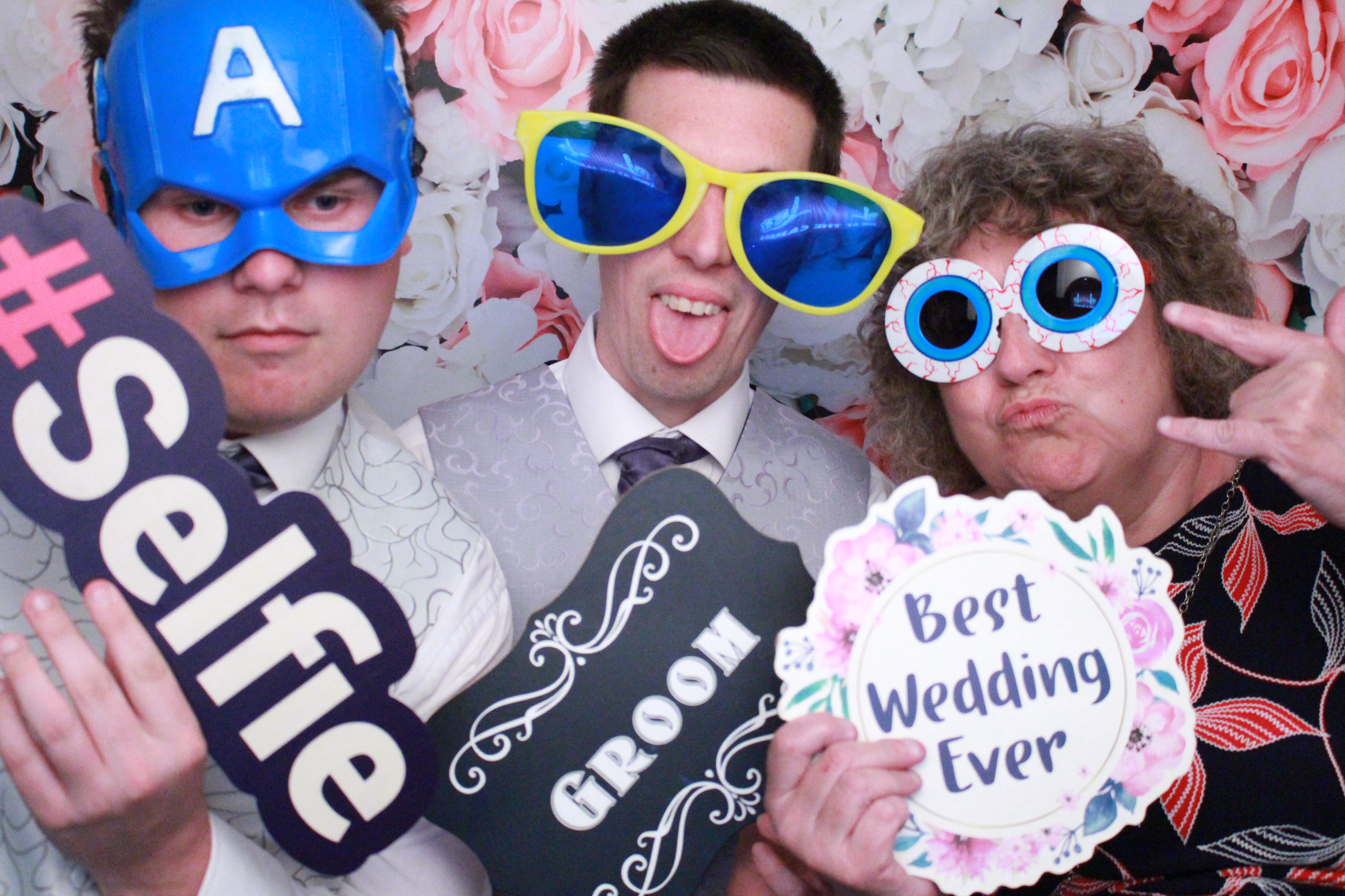 Dan & Kelly's Wedding  | View more photos from the event at gallery.myphotoboothexperience.co.uk/u/MyPhotoBoothExperienceLtd/Dan-Kellys-Wedding