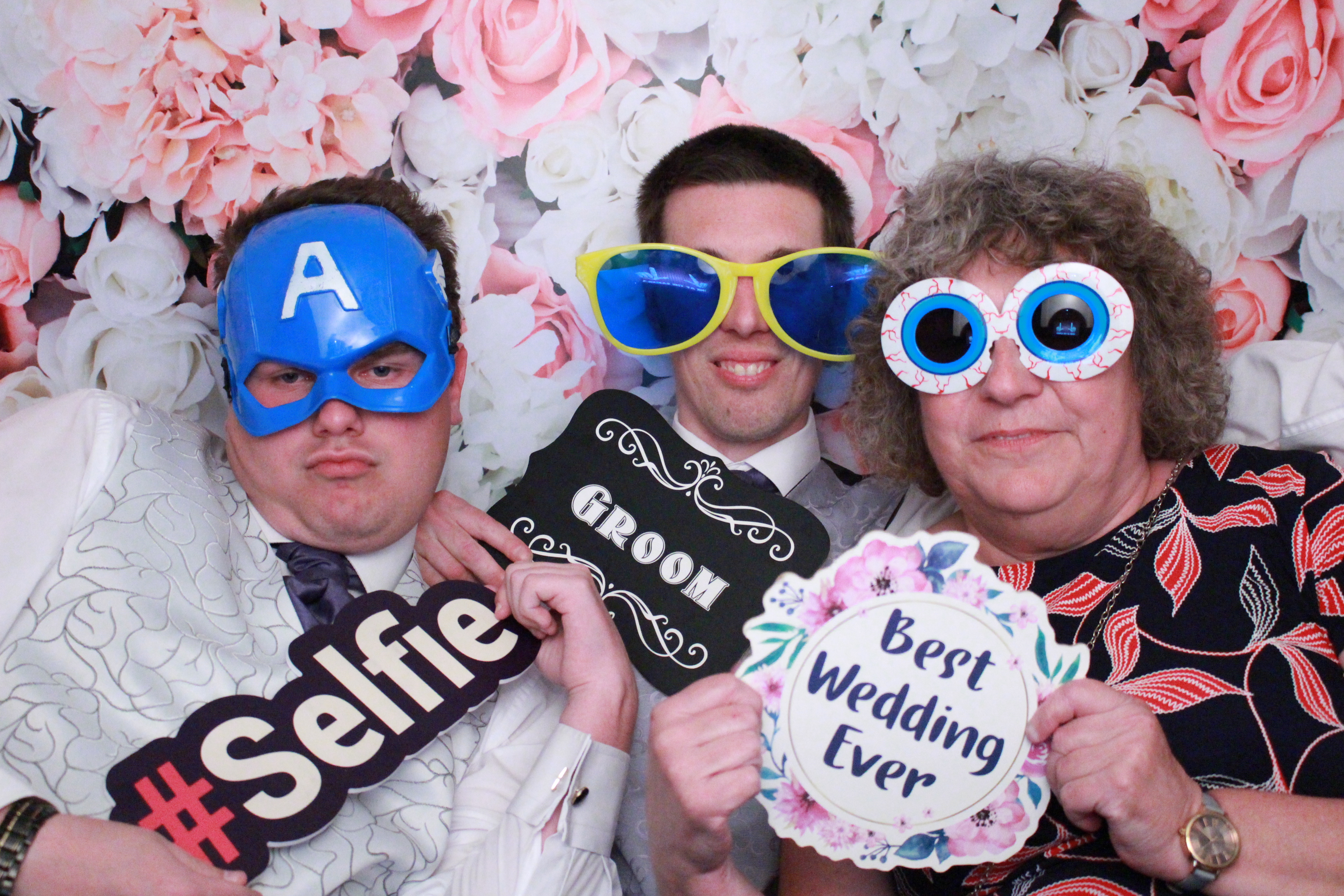 Dan & Kelly's Wedding  | View more photos from the event at gallery.myphotoboothexperience.co.uk/u/MyPhotoBoothExperienceLtd/Dan-Kellys-Wedding