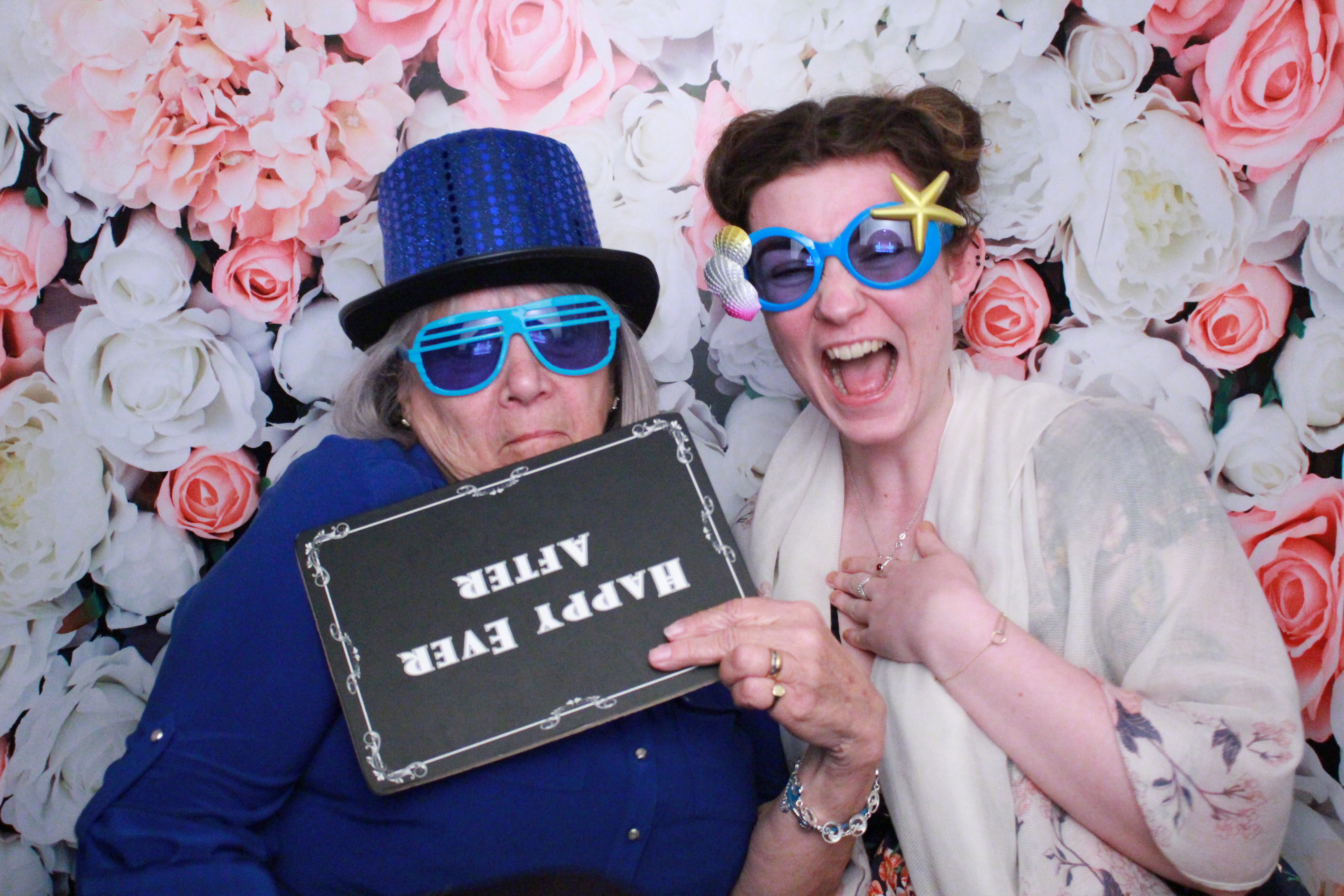 Dan & Kelly's Wedding  | View more photos from the event at gallery.myphotoboothexperience.co.uk/u/MyPhotoBoothExperienceLtd/Dan-Kellys-Wedding
