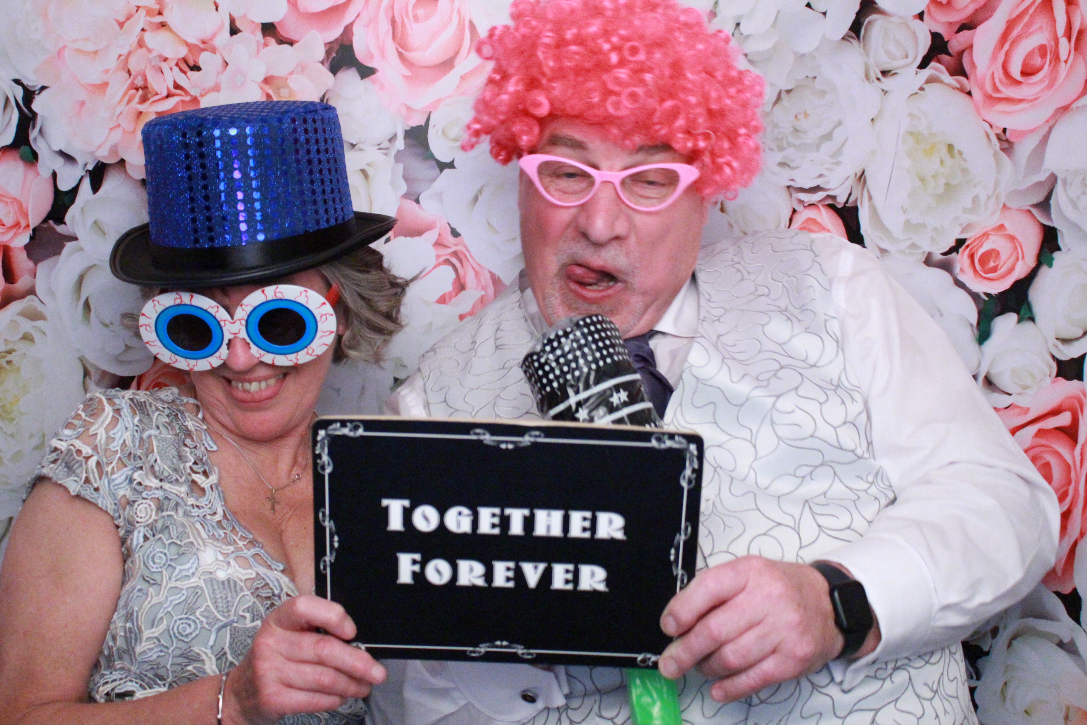 Dan & Kelly's Wedding  | View more photos from the event at gallery.myphotoboothexperience.co.uk/u/MyPhotoBoothExperienceLtd/Dan-Kellys-Wedding