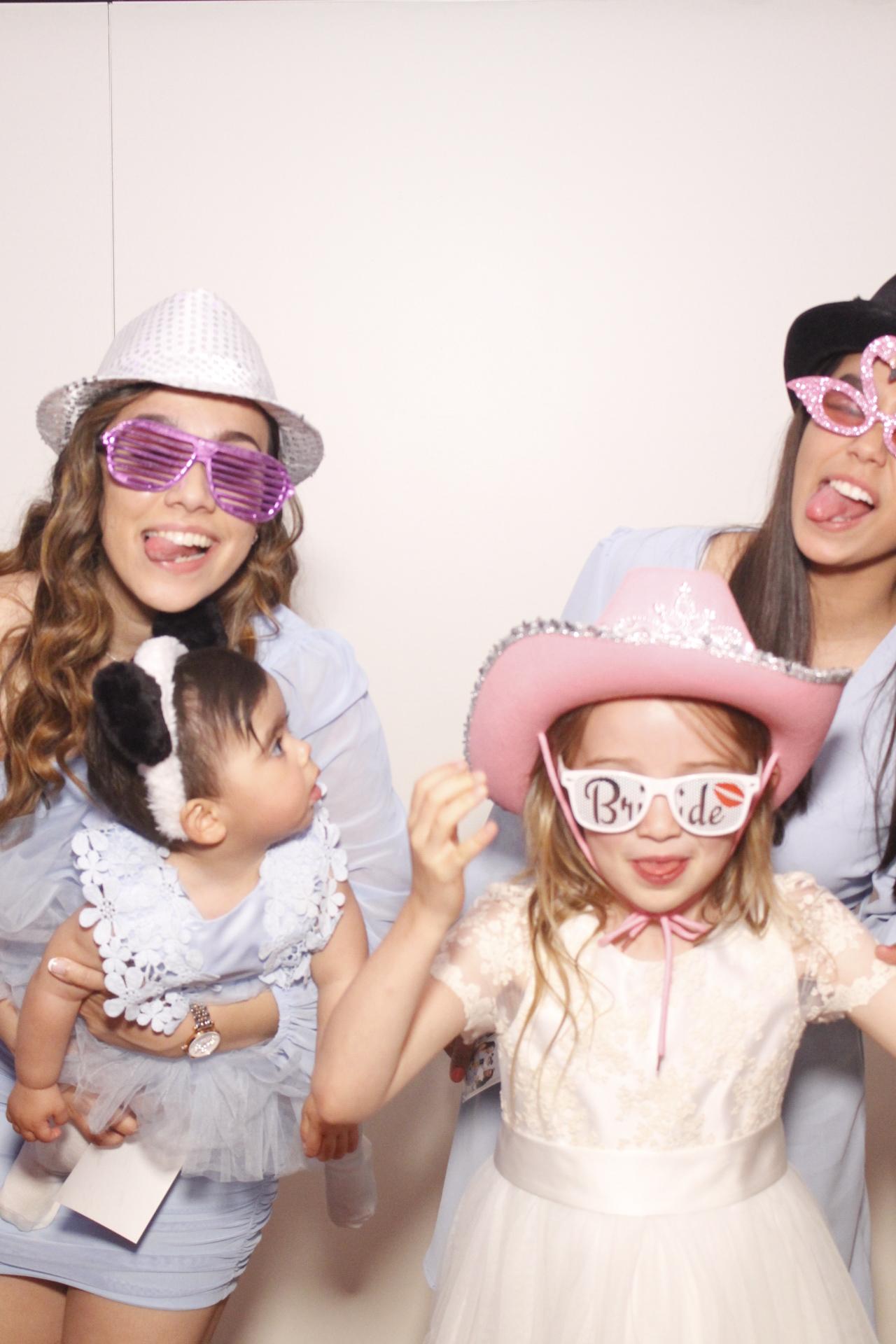 Emily & Angus's Wedding  | View more photos from the event at gallery.myphotoboothexperience.co.uk/u/MyPhotoBoothExperienceLtd/Emily-Anguss-Wedding