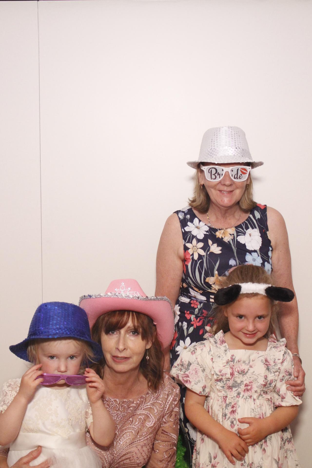 Emily & Angus's Wedding  | View more photos from the event at gallery.myphotoboothexperience.co.uk/u/MyPhotoBoothExperienceLtd/Emily-Anguss-Wedding