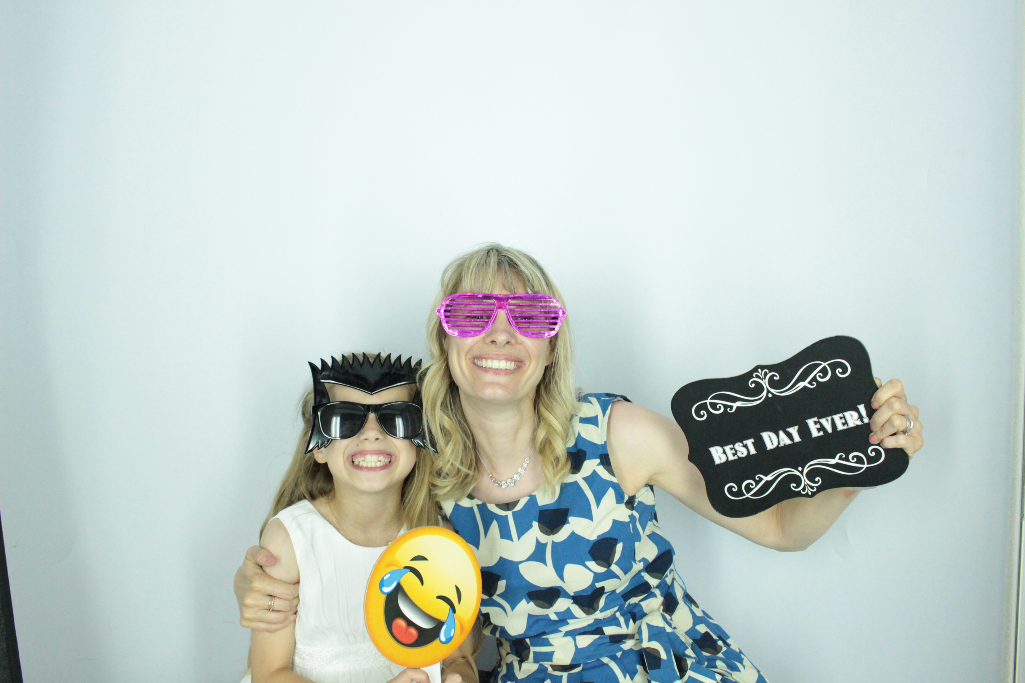 Faye & Sean | View more photos from the event at gallery.myphotoboothexperience.co.uk/u/MyPhotoBoothExperienceLtd/Faye-Sean