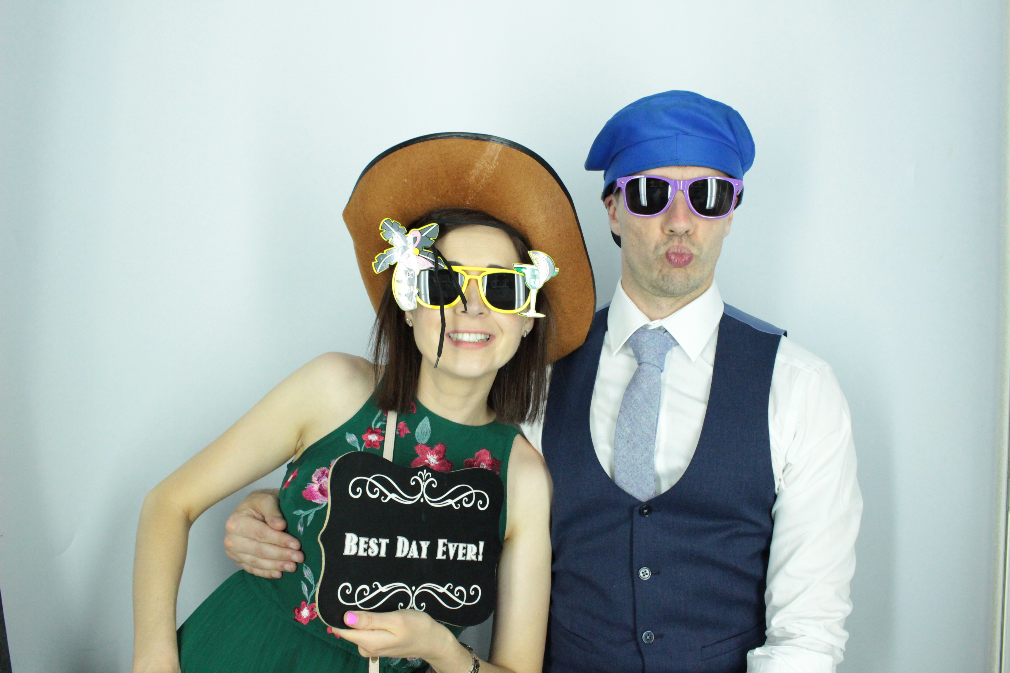Faye & Sean | View more photos from the event at gallery.myphotoboothexperience.co.uk/u/MyPhotoBoothExperienceLtd/Faye-Sean