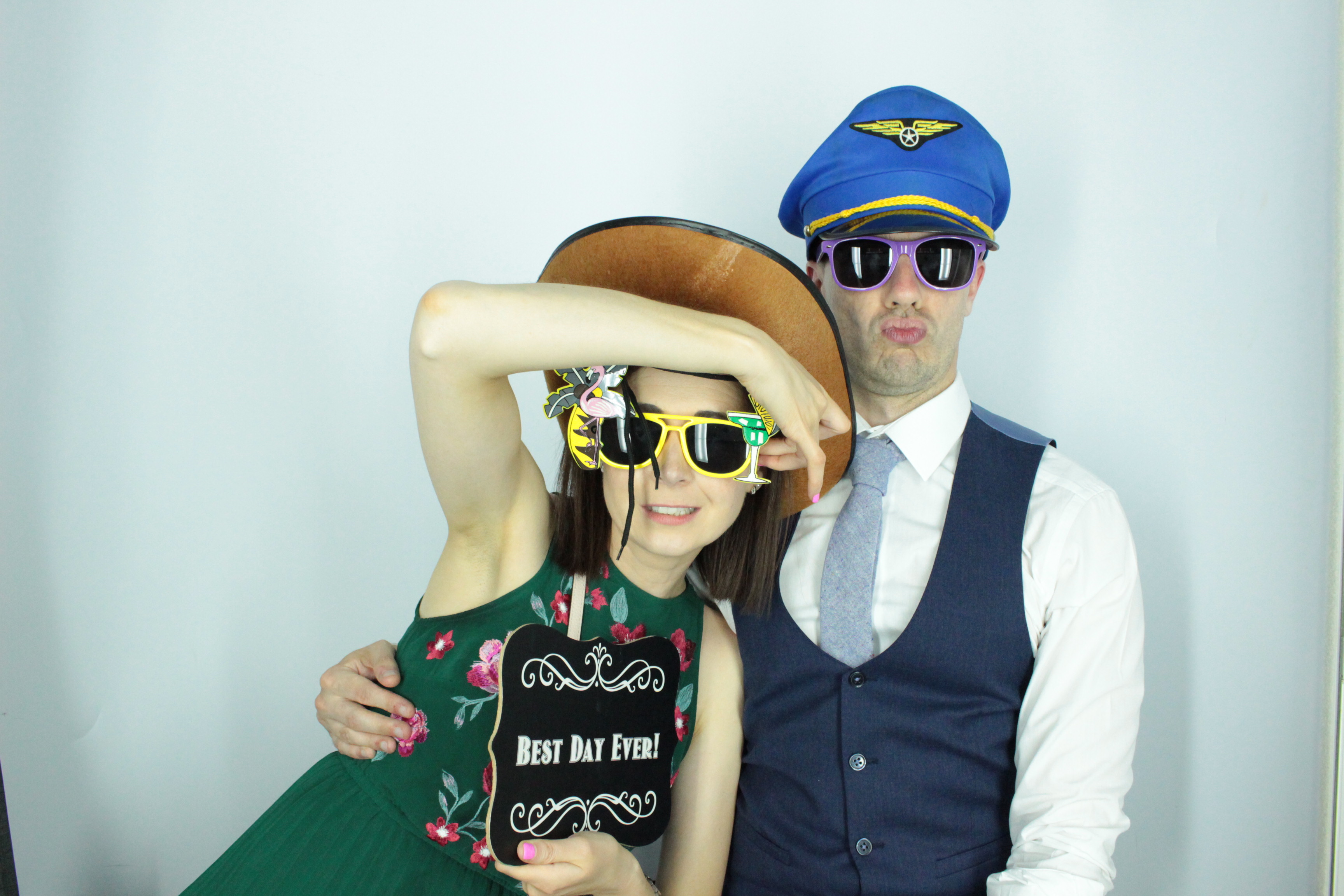 Faye & Sean | View more photos from the event at gallery.myphotoboothexperience.co.uk/u/MyPhotoBoothExperienceLtd/Faye-Sean