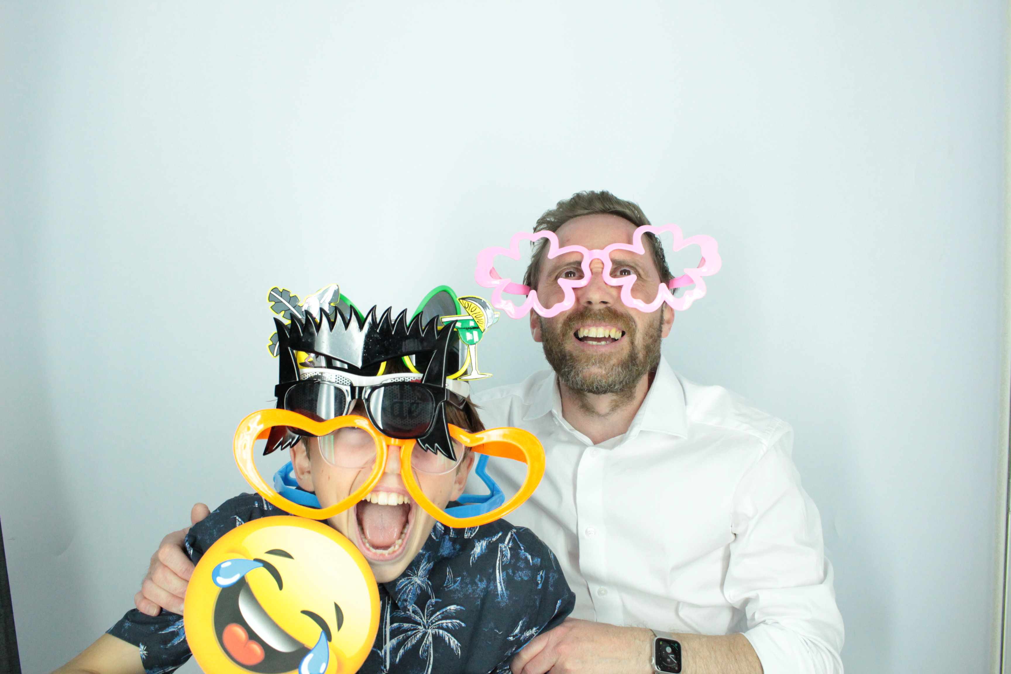 Faye & Sean | View more photos from the event at gallery.myphotoboothexperience.co.uk/u/MyPhotoBoothExperienceLtd/Faye-Sean