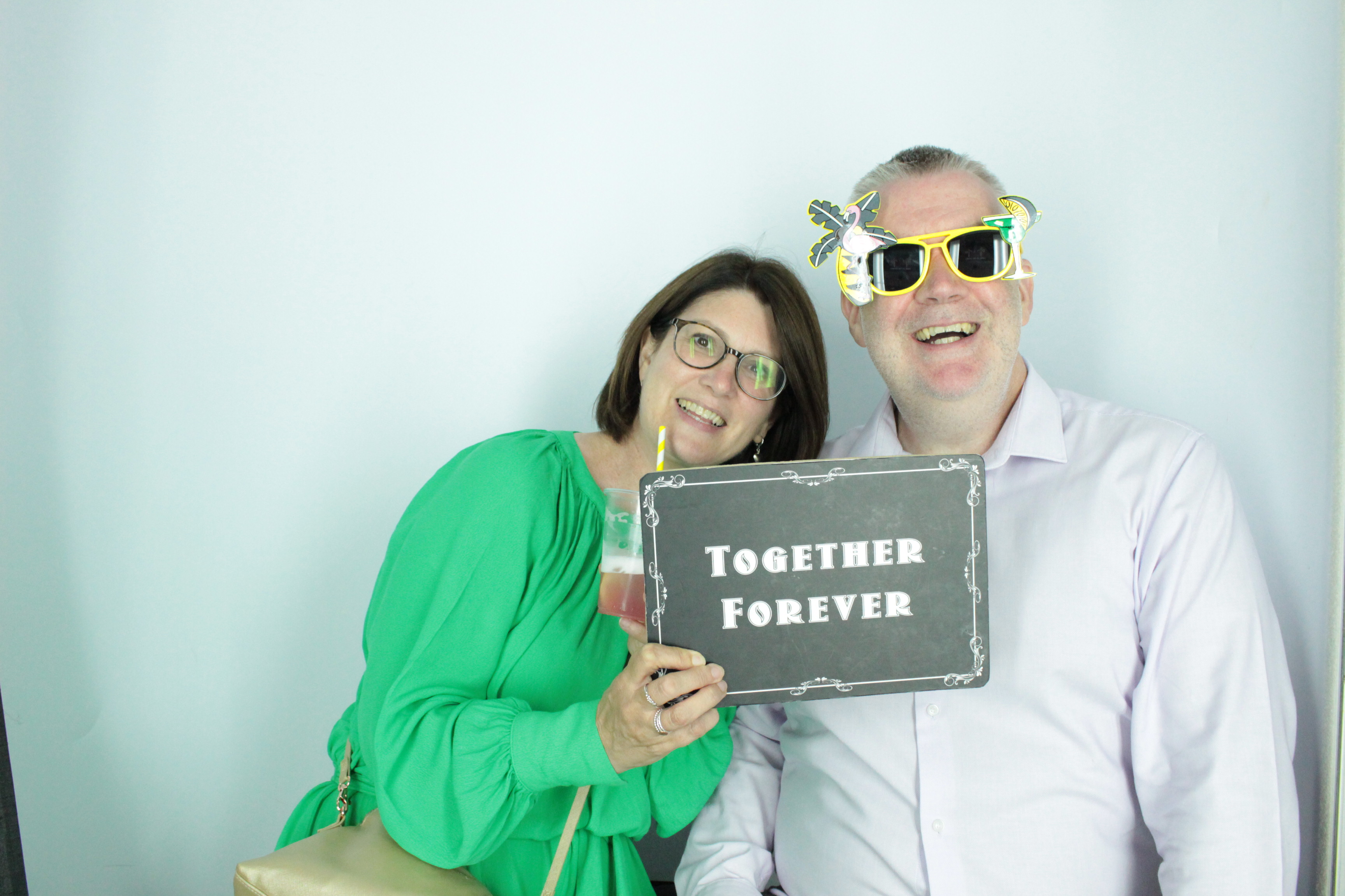 Faye & Sean | View more photos from the event at gallery.myphotoboothexperience.co.uk/u/MyPhotoBoothExperienceLtd/Faye-Sean