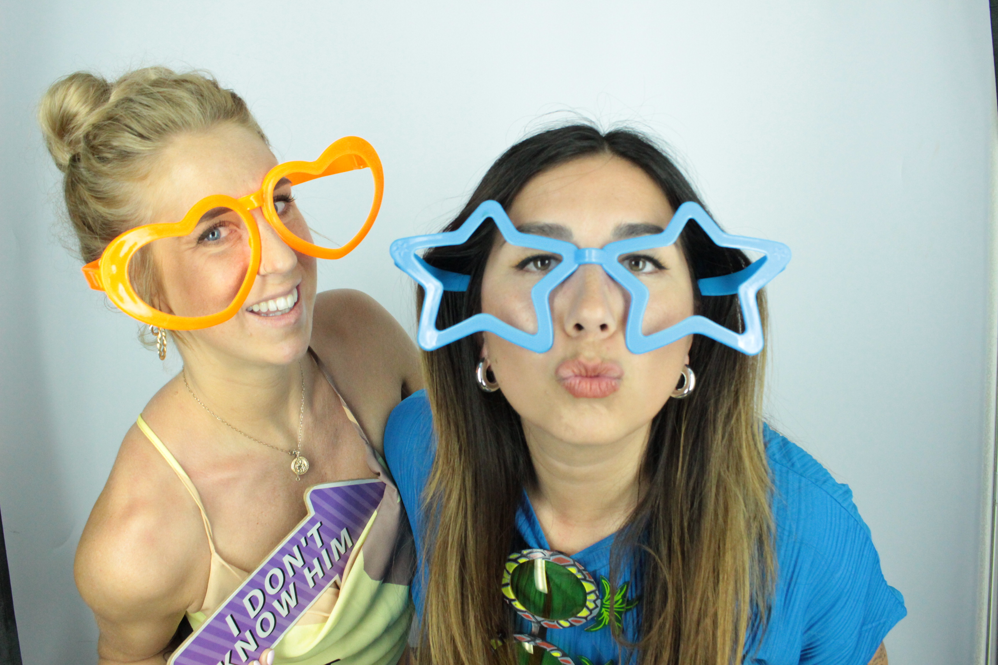 Faye & Sean | View more photos from the event at gallery.myphotoboothexperience.co.uk/u/MyPhotoBoothExperienceLtd/Faye-Sean