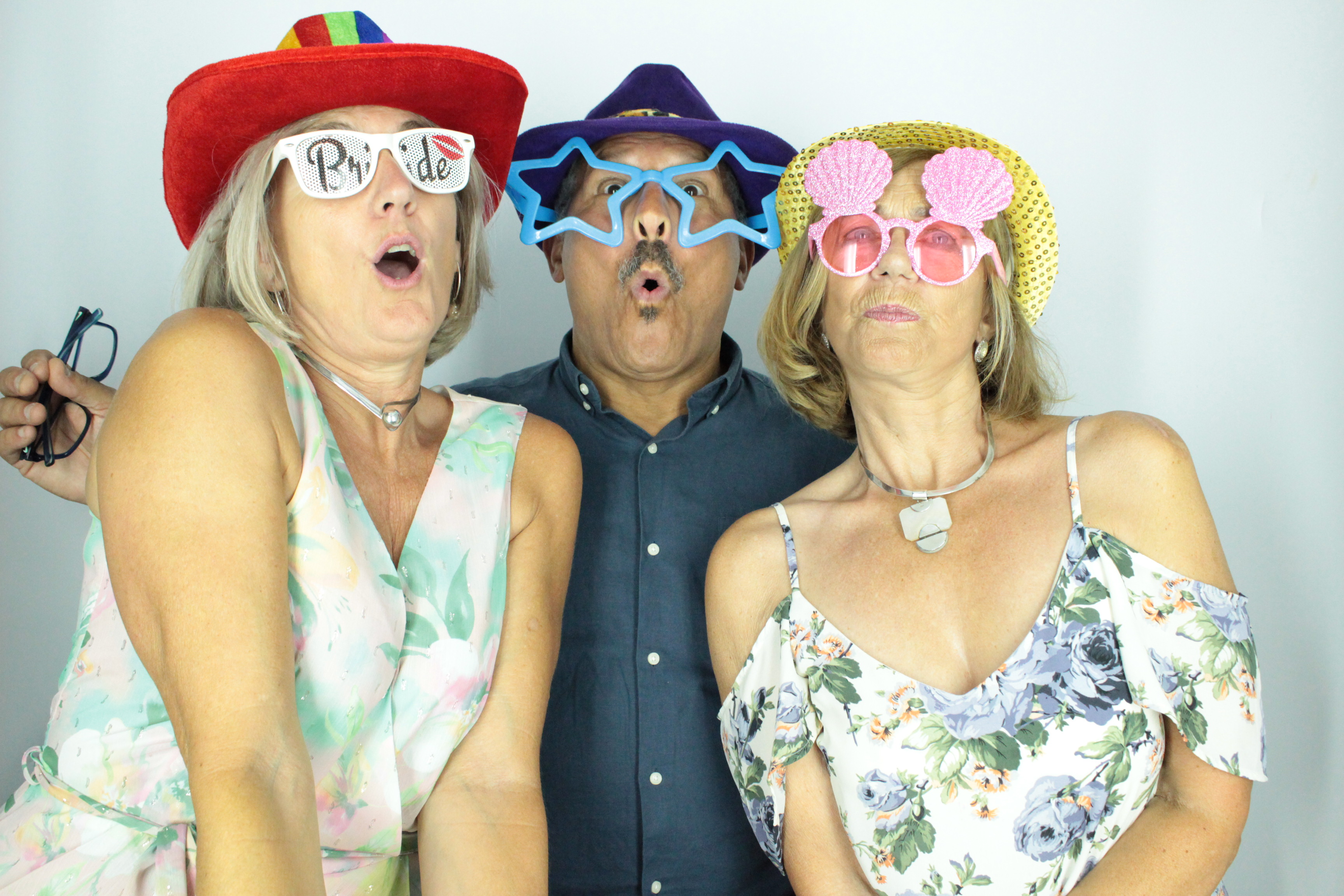 Faye & Sean | View more photos from the event at gallery.myphotoboothexperience.co.uk/u/MyPhotoBoothExperienceLtd/Faye-Sean