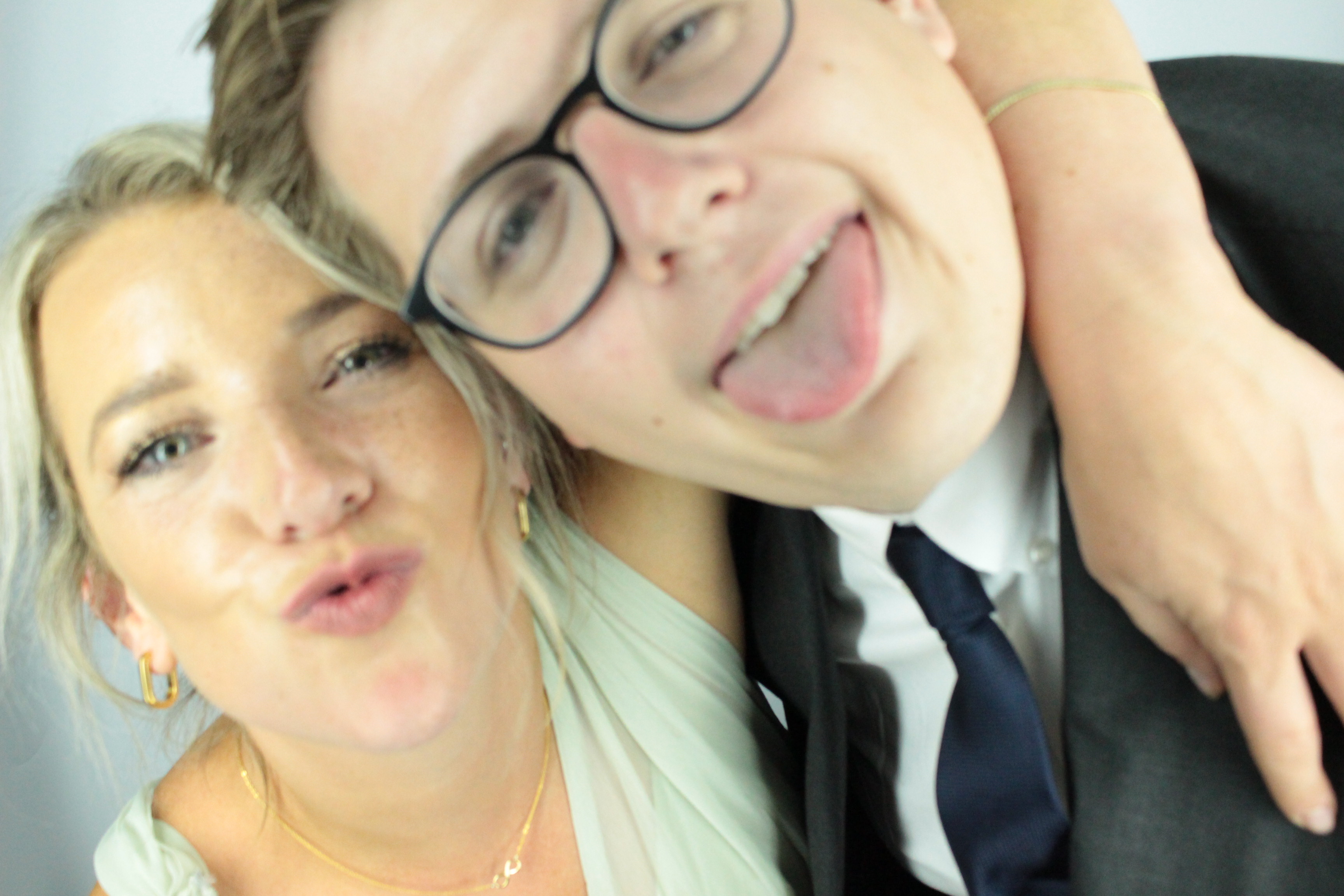 Faye & Sean | View more photos from the event at gallery.myphotoboothexperience.co.uk/u/MyPhotoBoothExperienceLtd/Faye-Sean