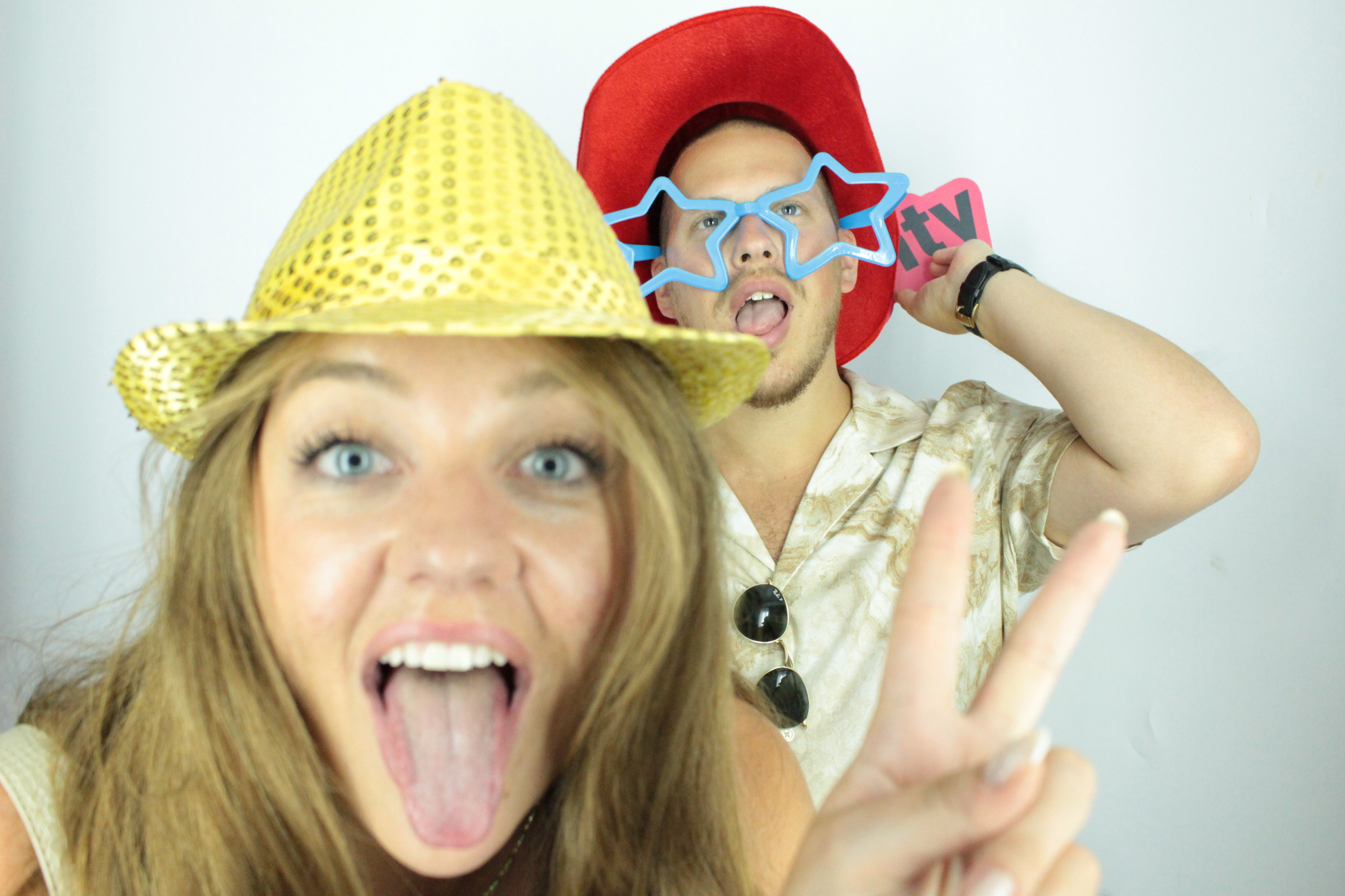 Faye & Sean | View more photos from the event at gallery.myphotoboothexperience.co.uk/u/MyPhotoBoothExperienceLtd/Faye-Sean