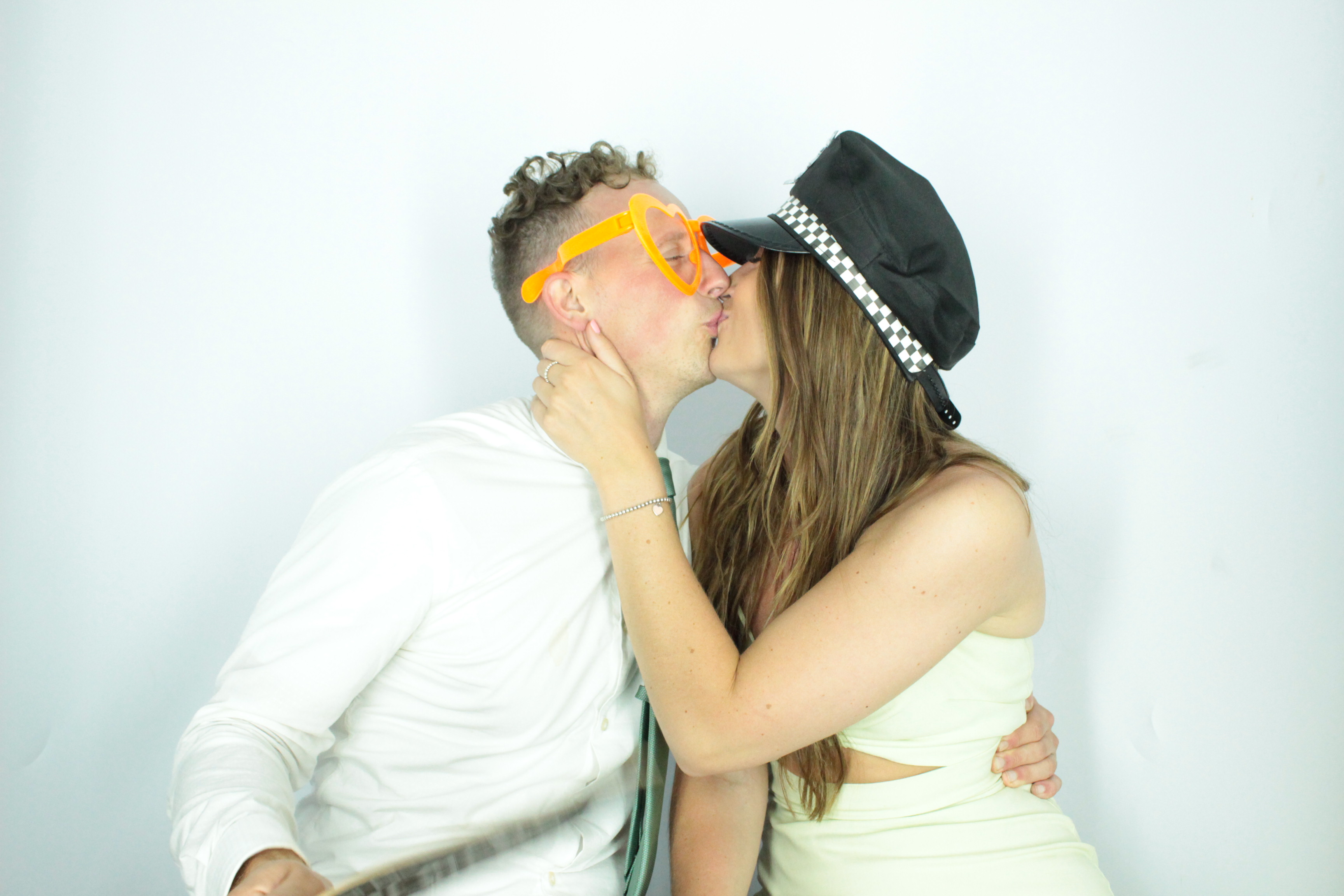 Faye & Sean | View more photos from the event at gallery.myphotoboothexperience.co.uk/u/MyPhotoBoothExperienceLtd/Faye-Sean