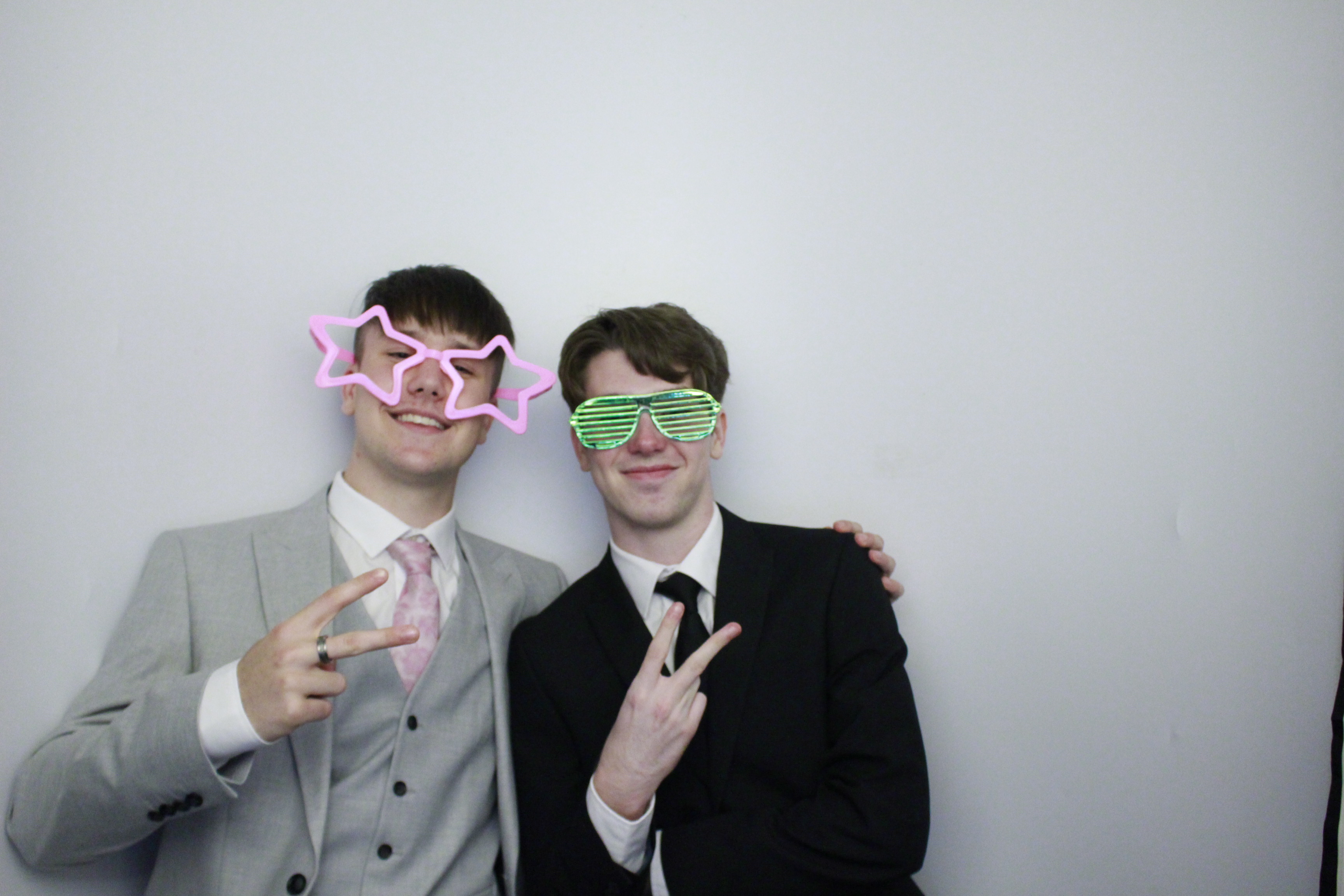 Fullbrook Leavers Party | View more photos from the event at gallery.myphotoboothexperience.co.uk/u/MyPhotoBoothExperienceLtd/Fullbrook-Leavers-Party