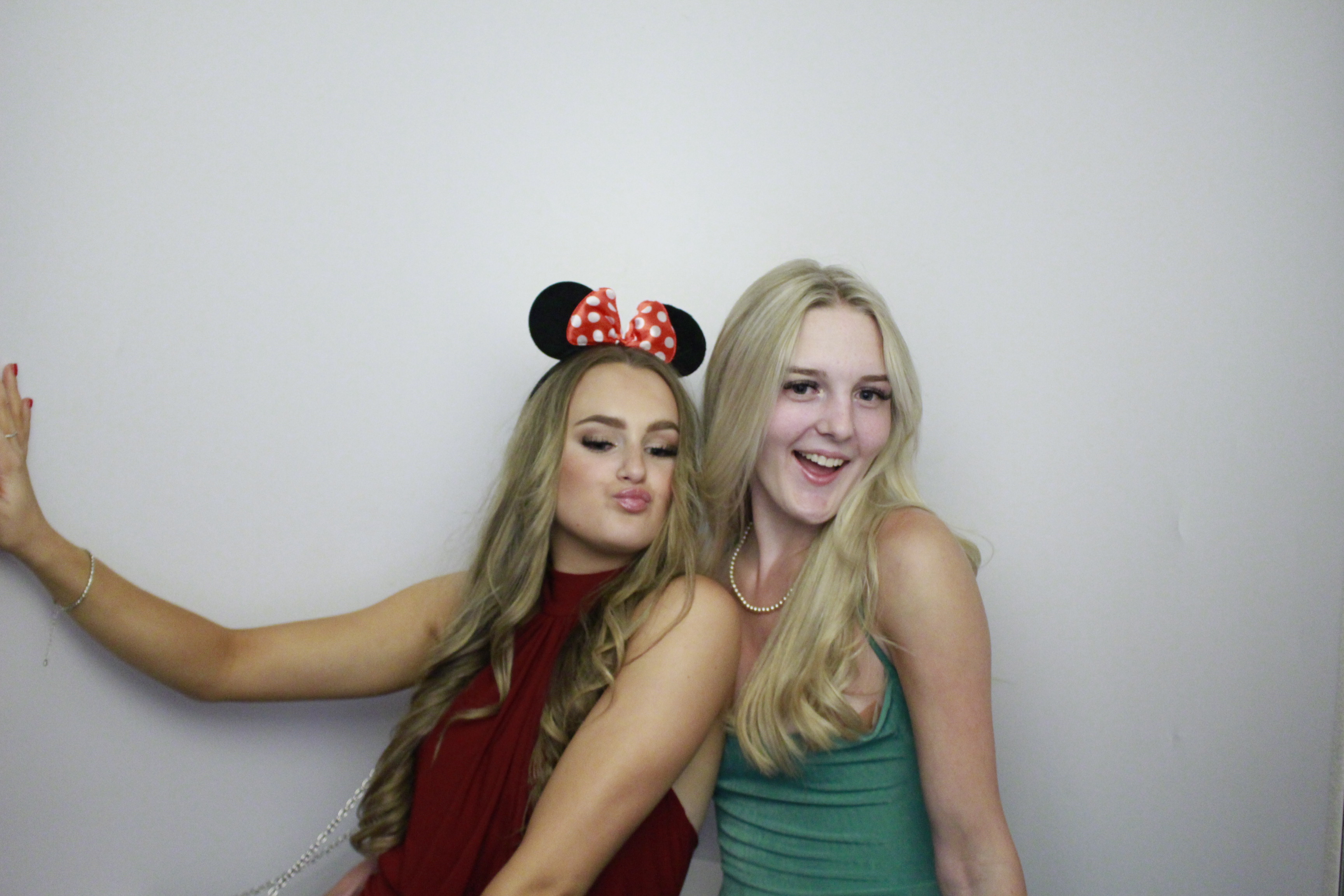 Fullbrook Leavers Party | View more photos from the event at gallery.myphotoboothexperience.co.uk/u/MyPhotoBoothExperienceLtd/Fullbrook-Leavers-Party