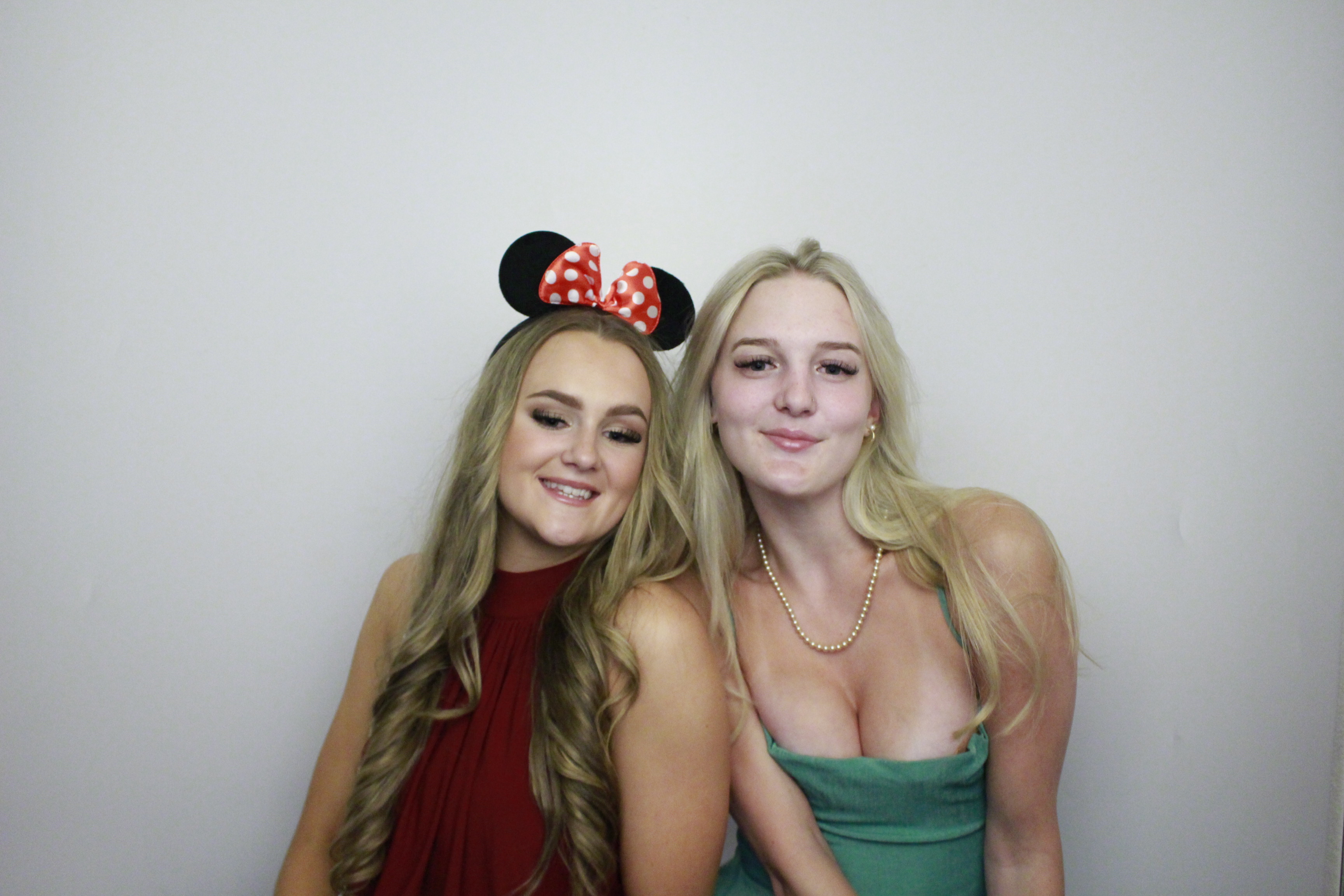 Fullbrook Leavers Party | View more photos from the event at gallery.myphotoboothexperience.co.uk/u/MyPhotoBoothExperienceLtd/Fullbrook-Leavers-Party