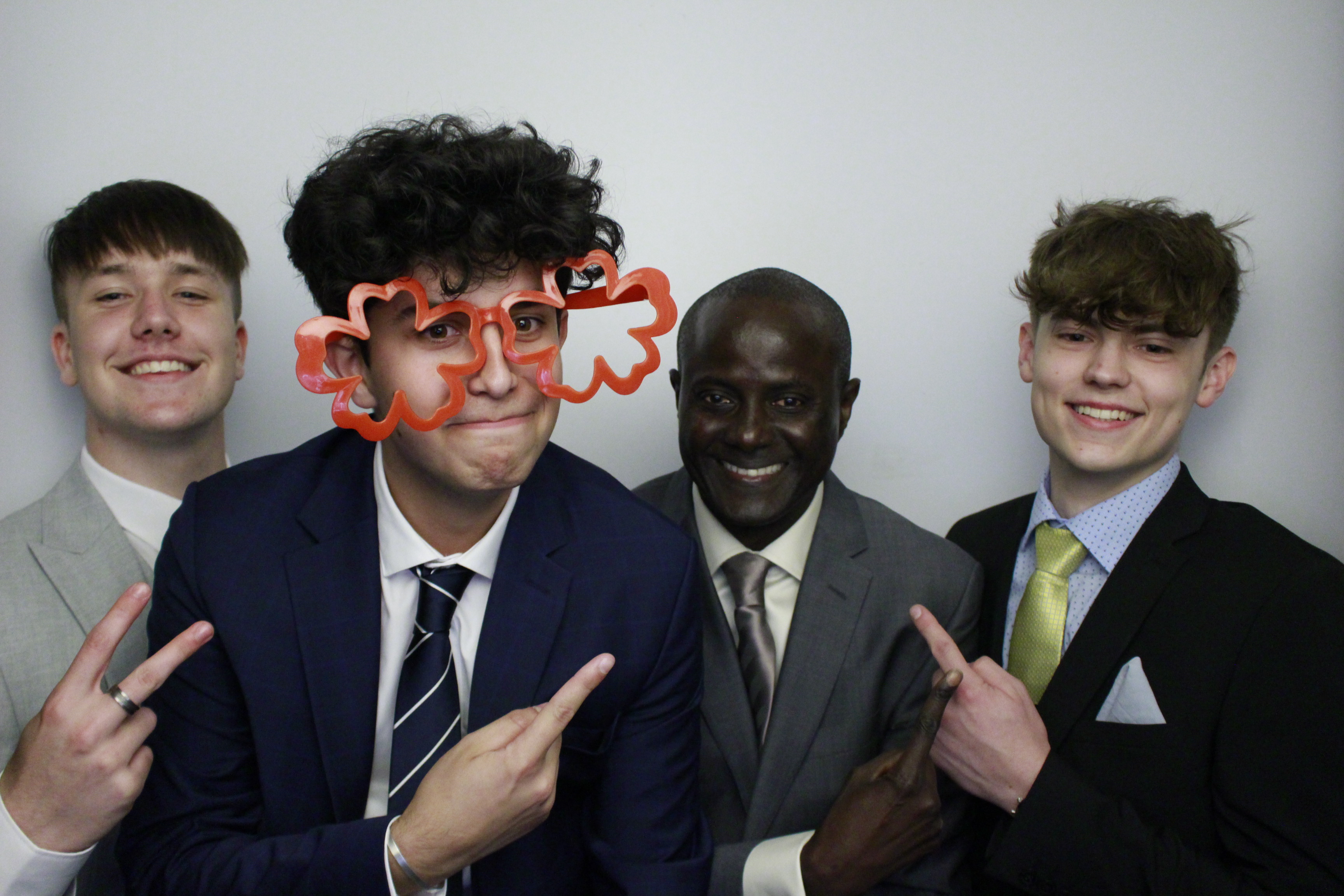 Fullbrook Leavers Party | View more photos from the event at gallery.myphotoboothexperience.co.uk/u/MyPhotoBoothExperienceLtd/Fullbrook-Leavers-Party
