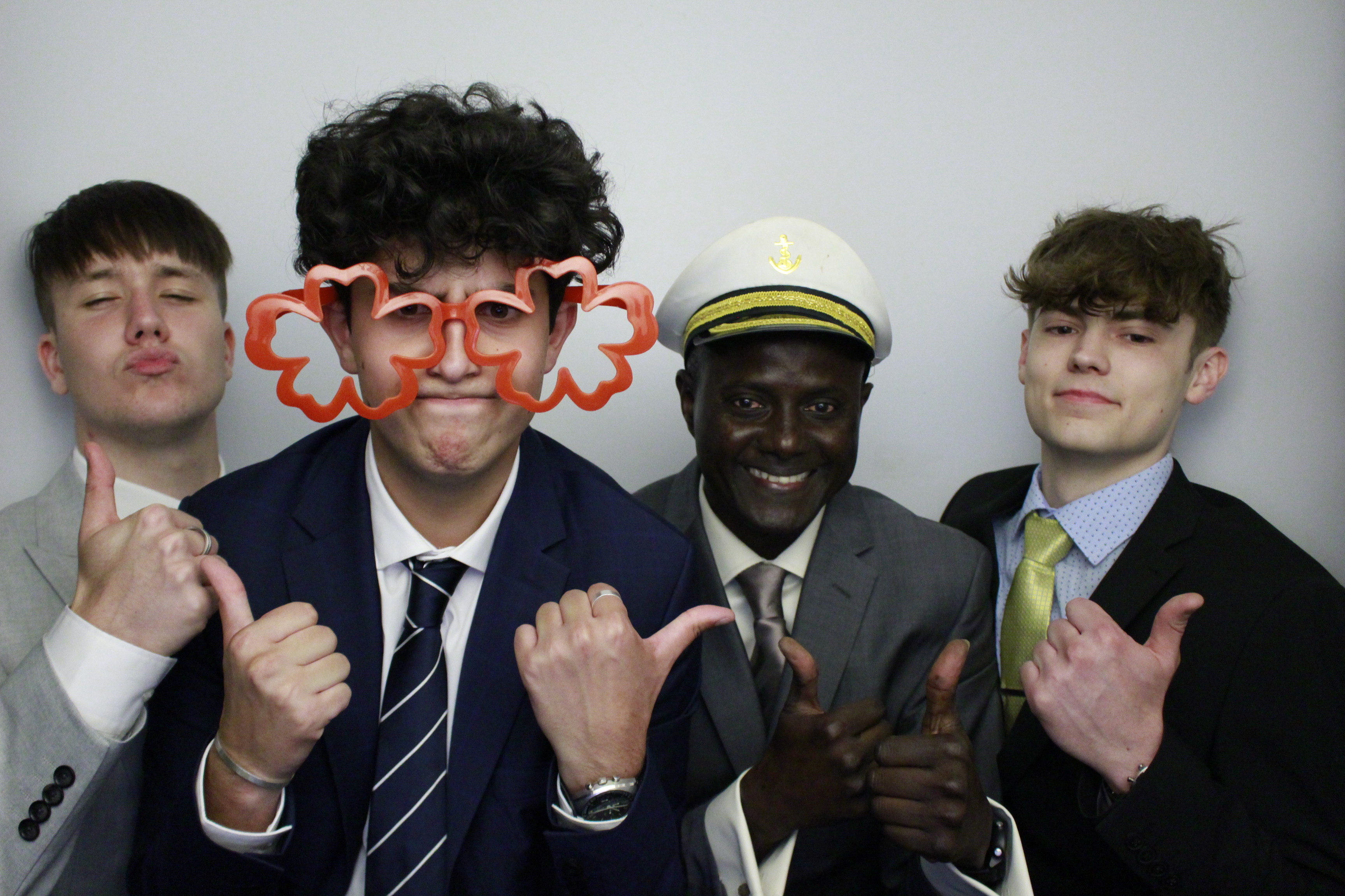Fullbrook Leavers Party | View more photos from the event at gallery.myphotoboothexperience.co.uk/u/MyPhotoBoothExperienceLtd/Fullbrook-Leavers-Party