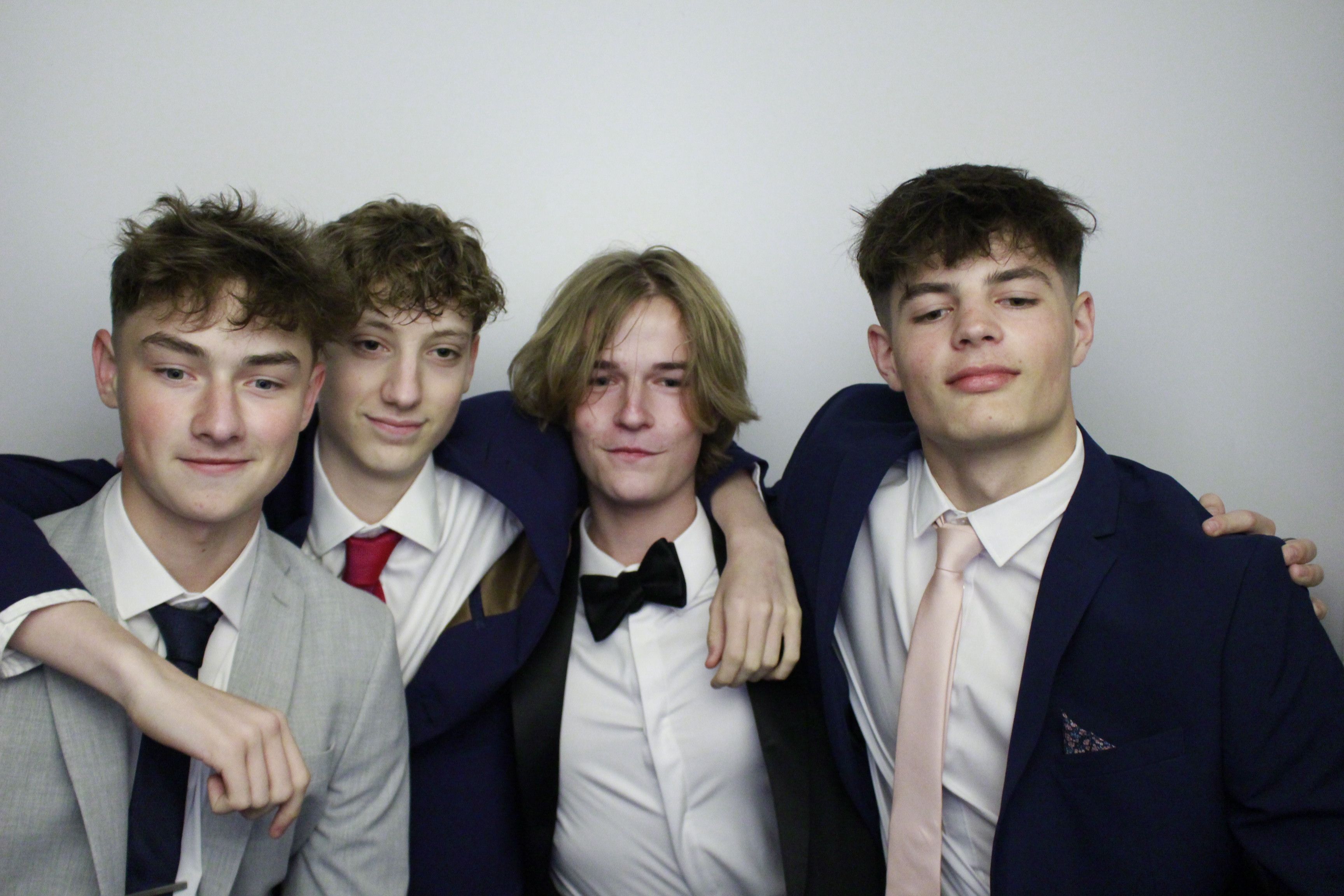 Fullbrook Leavers Party | View more photos from the event at gallery.myphotoboothexperience.co.uk/u/MyPhotoBoothExperienceLtd/Fullbrook-Leavers-Party