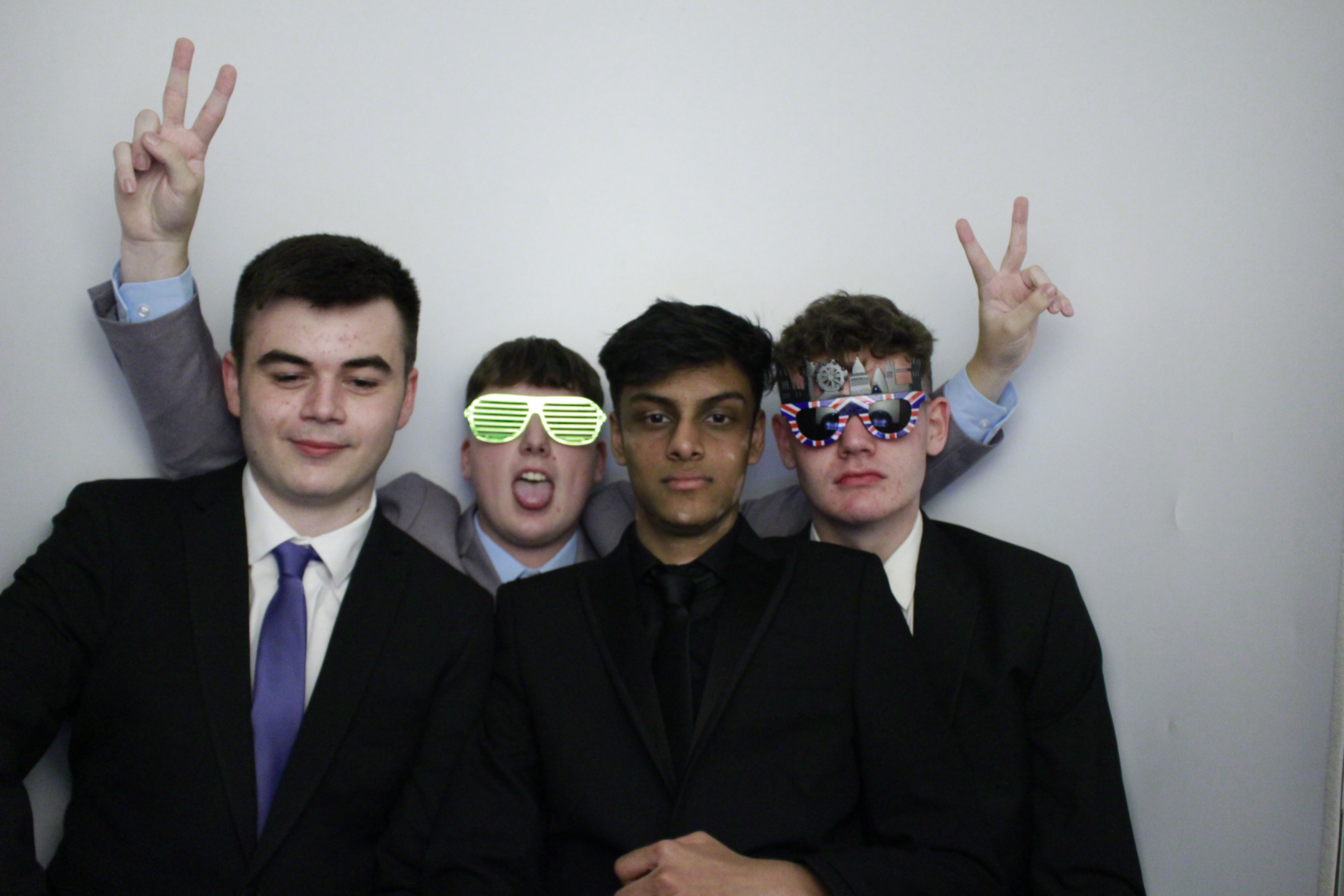 Fullbrook Leavers Party | View more photos from the event at gallery.myphotoboothexperience.co.uk/u/MyPhotoBoothExperienceLtd/Fullbrook-Leavers-Party