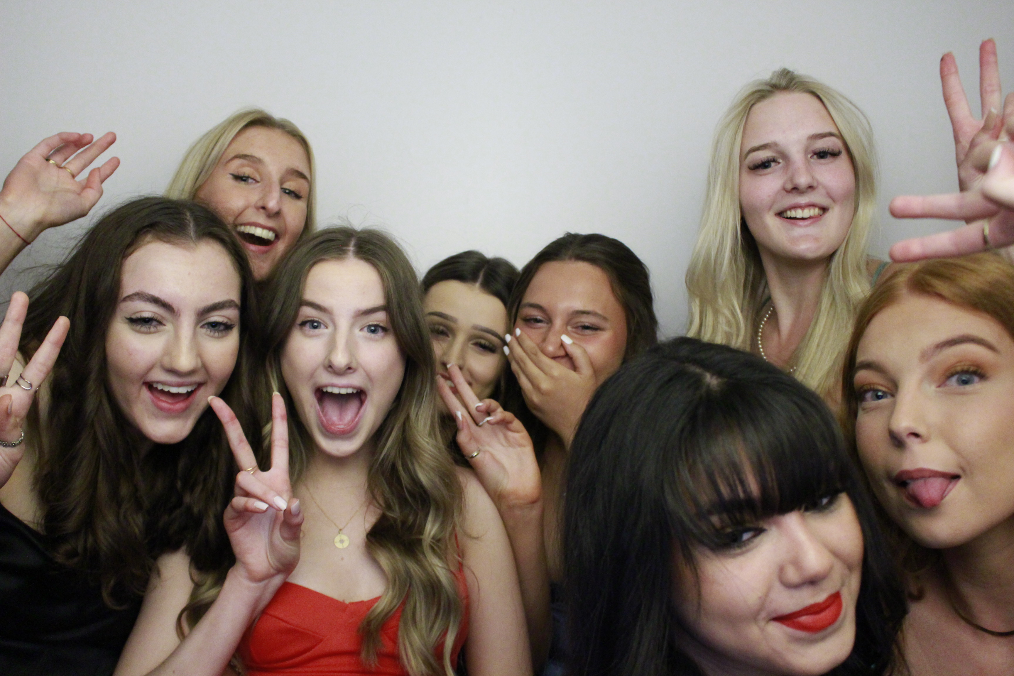 Fullbrook Leavers Party | View more photos from the event at gallery.myphotoboothexperience.co.uk/u/MyPhotoBoothExperienceLtd/Fullbrook-Leavers-Party
