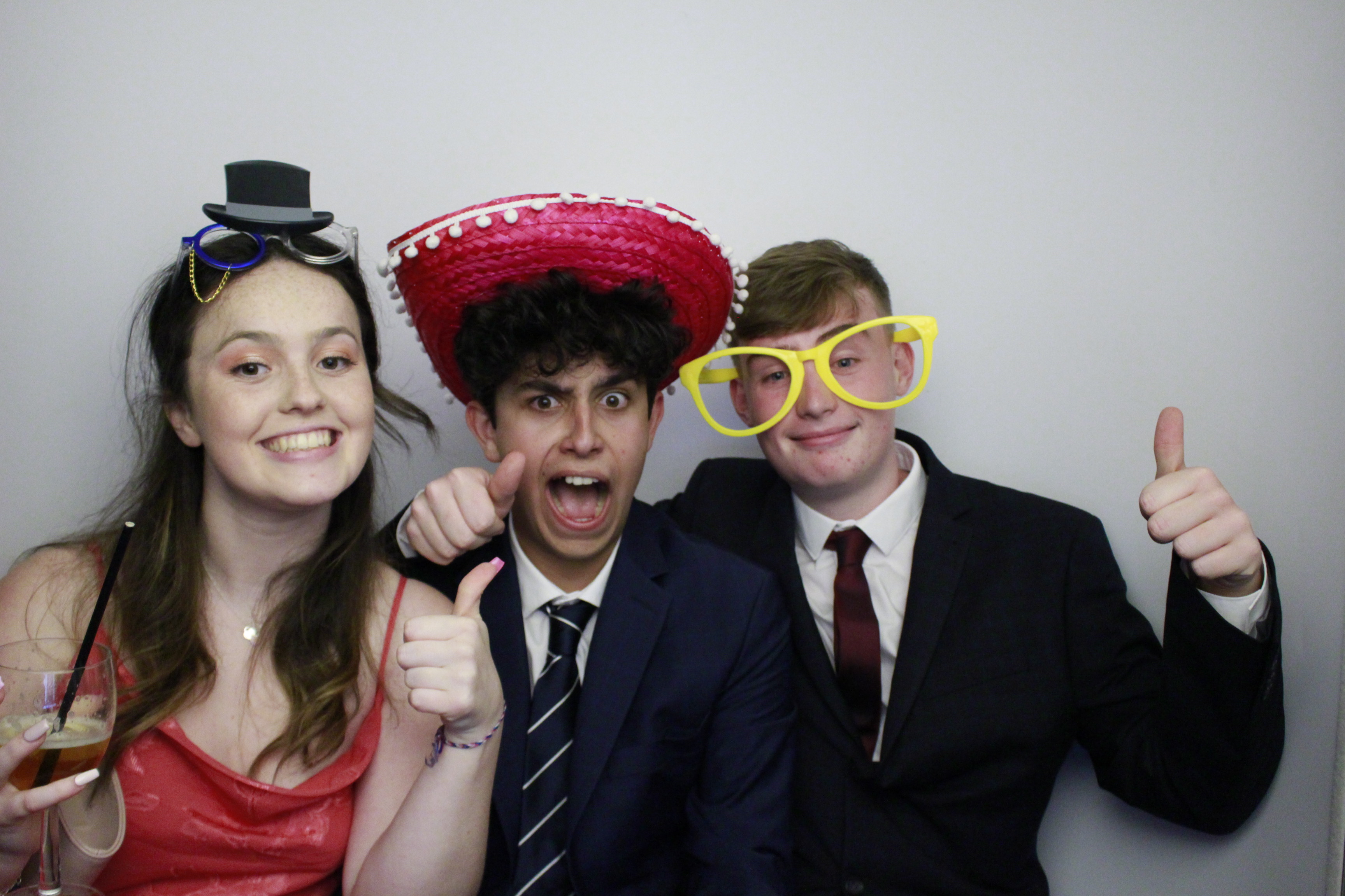 Fullbrook Leavers Party | View more photos from the event at gallery.myphotoboothexperience.co.uk/u/MyPhotoBoothExperienceLtd/Fullbrook-Leavers-Party