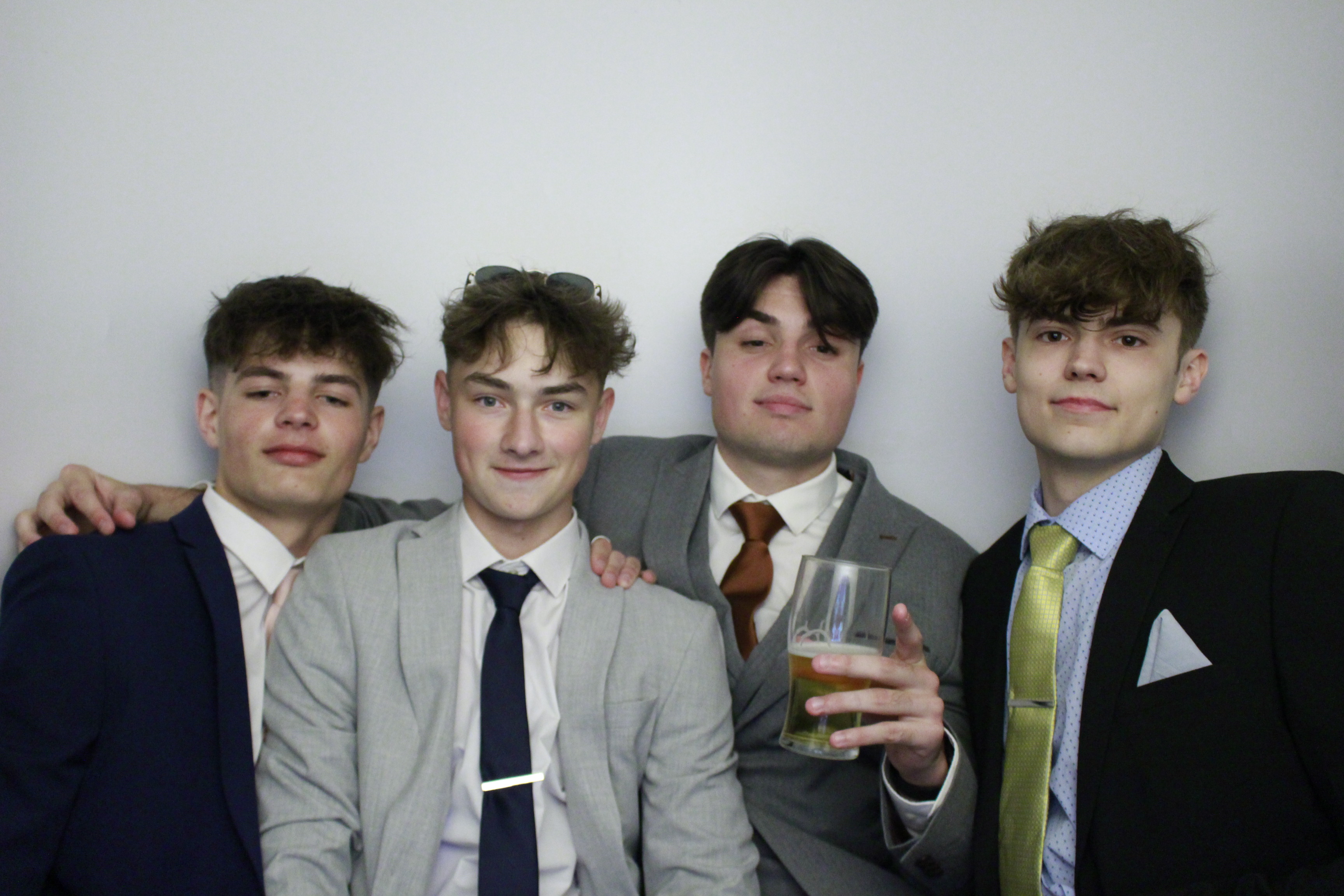 Fullbrook Leavers Party | View more photos from the event at gallery.myphotoboothexperience.co.uk/u/MyPhotoBoothExperienceLtd/Fullbrook-Leavers-Party