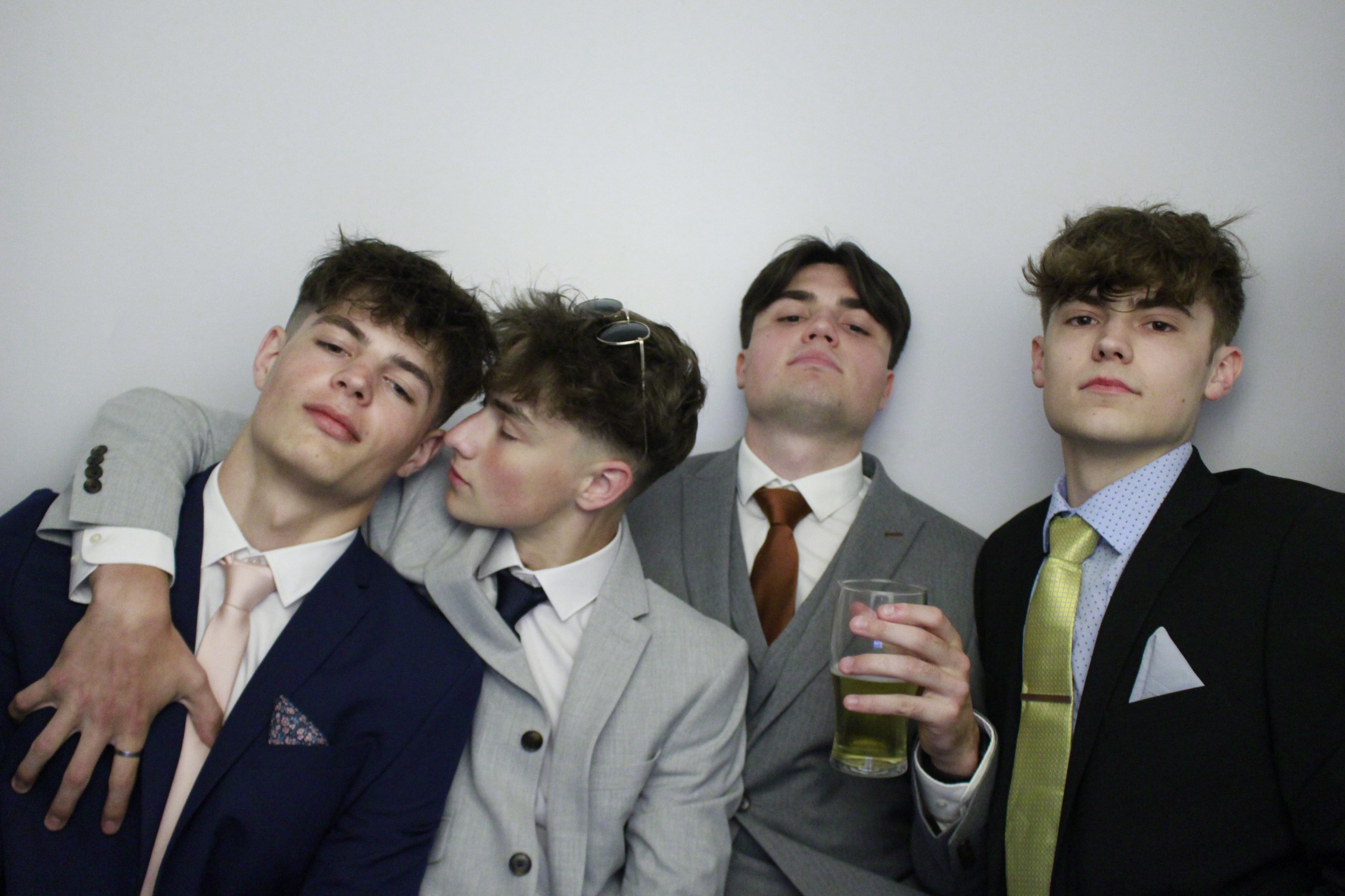 Fullbrook Leavers Party | View more photos from the event at gallery.myphotoboothexperience.co.uk/u/MyPhotoBoothExperienceLtd/Fullbrook-Leavers-Party