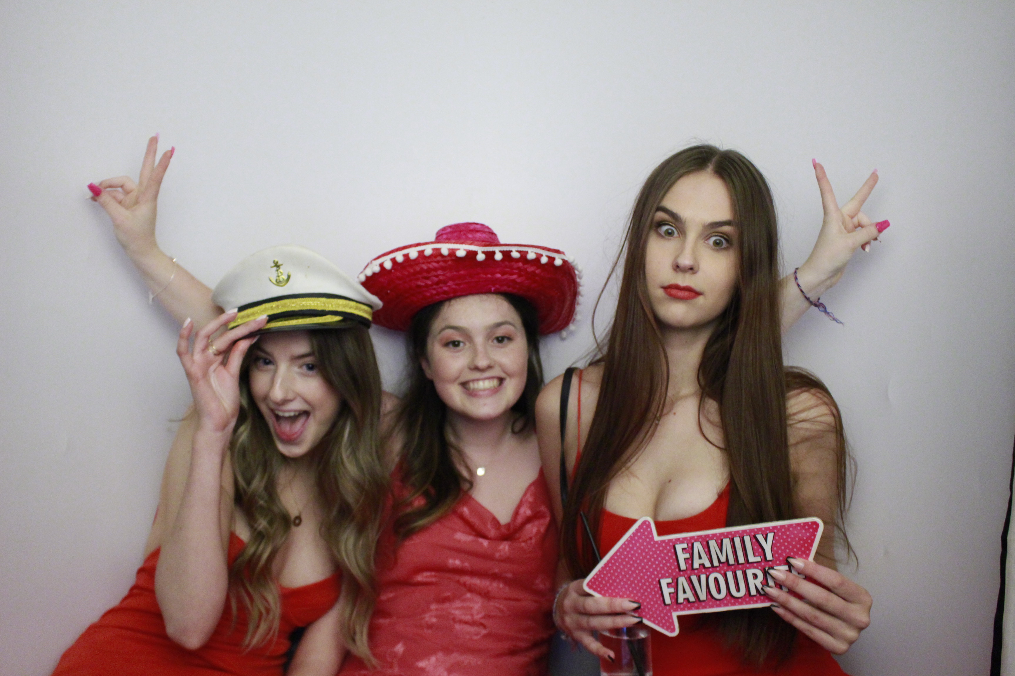 Fullbrook Leavers Party | View more photos from the event at gallery.myphotoboothexperience.co.uk/u/MyPhotoBoothExperienceLtd/Fullbrook-Leavers-Party
