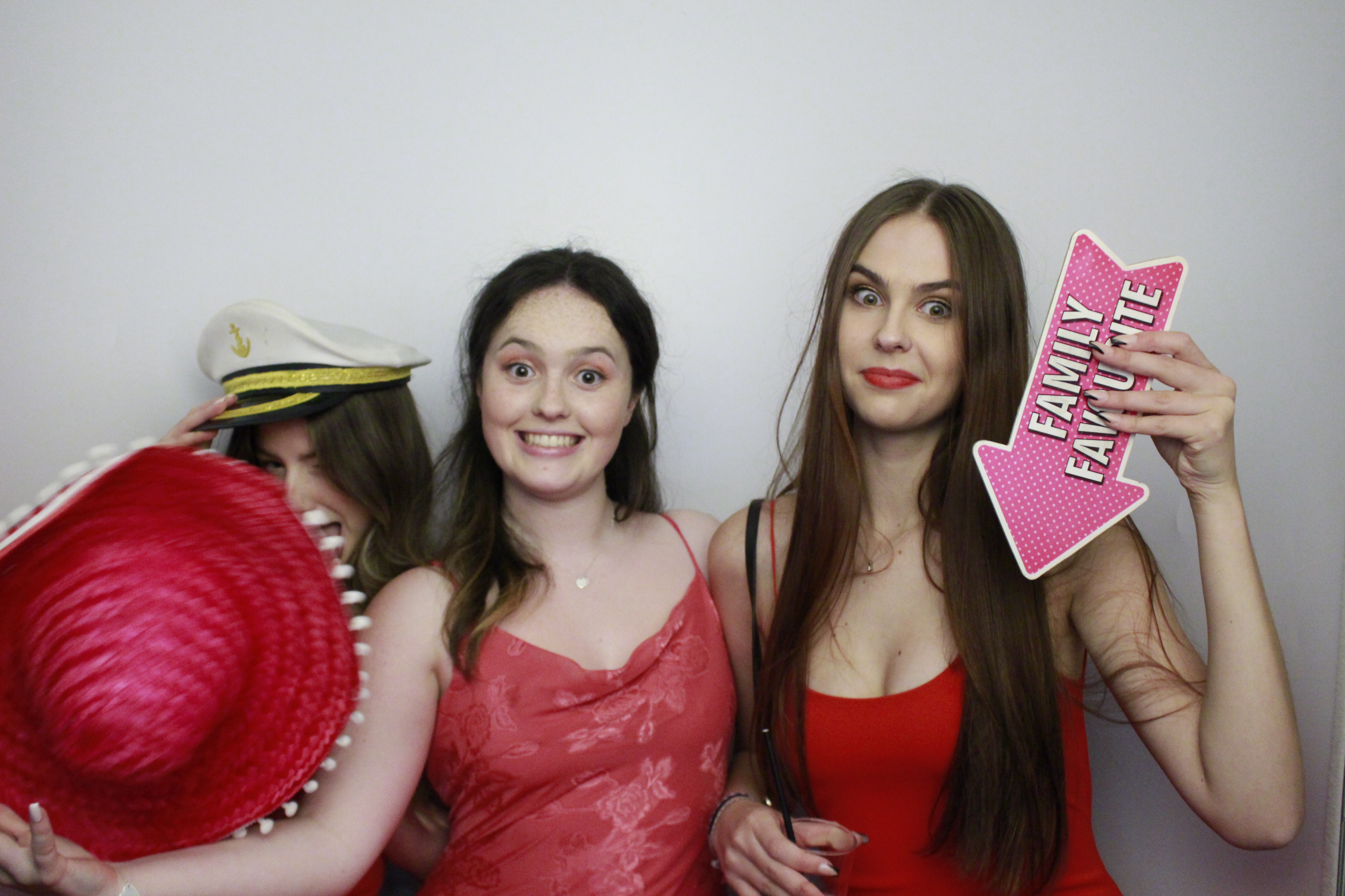Fullbrook Leavers Party | View more photos from the event at gallery.myphotoboothexperience.co.uk/u/MyPhotoBoothExperienceLtd/Fullbrook-Leavers-Party